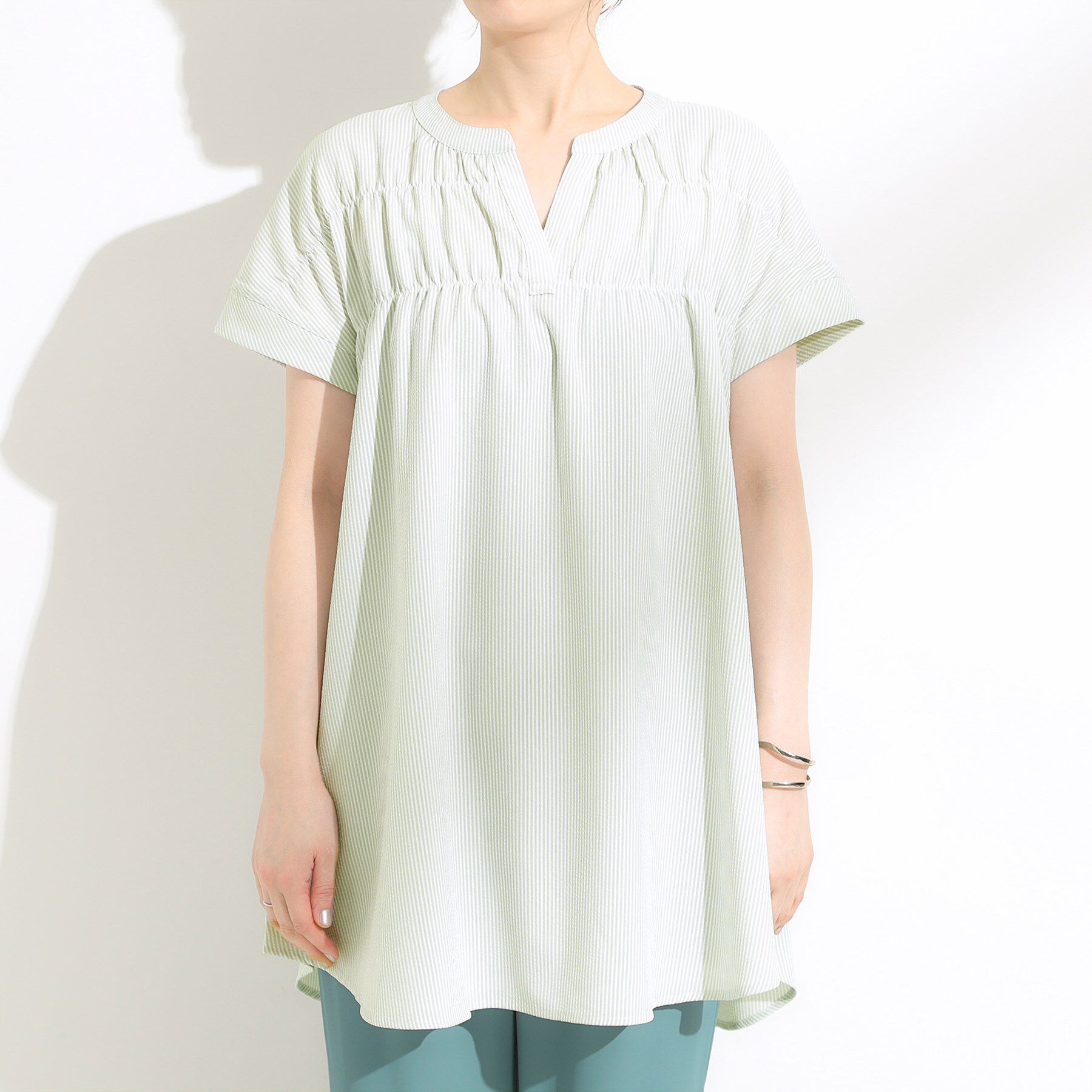 SHOO･LA･RUE「【S-LL/ひんやり/体型カバー】サッカーストライプ Aラインチュニックブラウス」|チュニック|