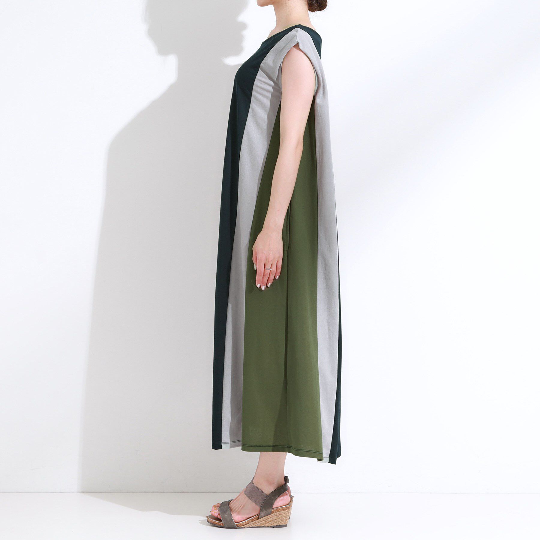 SHOO･LA･RUE「【S-LL/ひんやり】全身すっきり見えが楽に叶う サイド切替 バイカラーAラインワンピース」|ワンピース|
