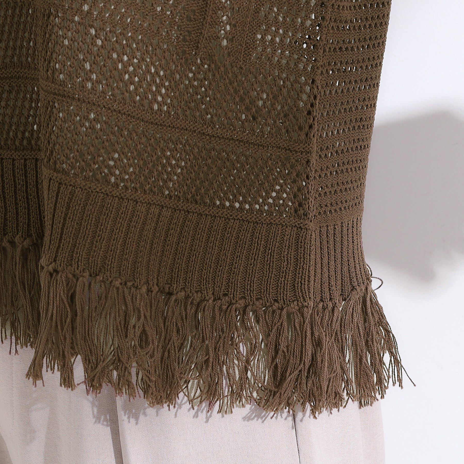 SHOO･LA･RUE「【S-LL】裾フリンジマクラメVネックニット」|ニット・セーター|