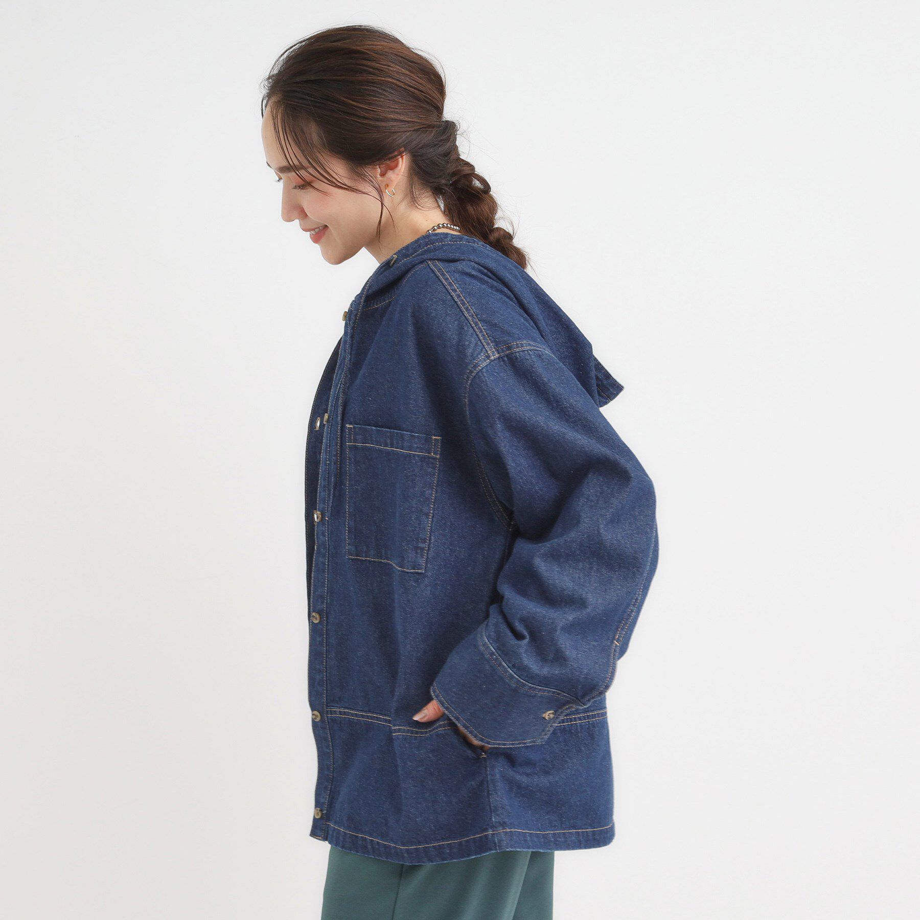 SHOO･LA･RUE「【S-LL】こなれ感ある着こなしに デニムフーディーブルゾン」|デニムジャケット|