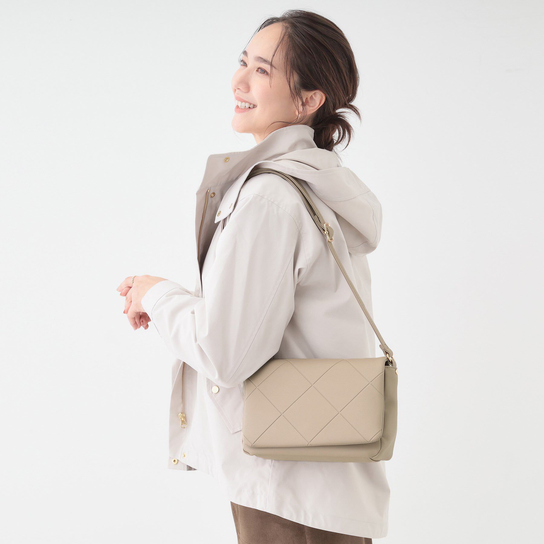 SHOO･LA･RUE「バイアスチェック型押しショルダー」|ショルダー・メッセンジャー|