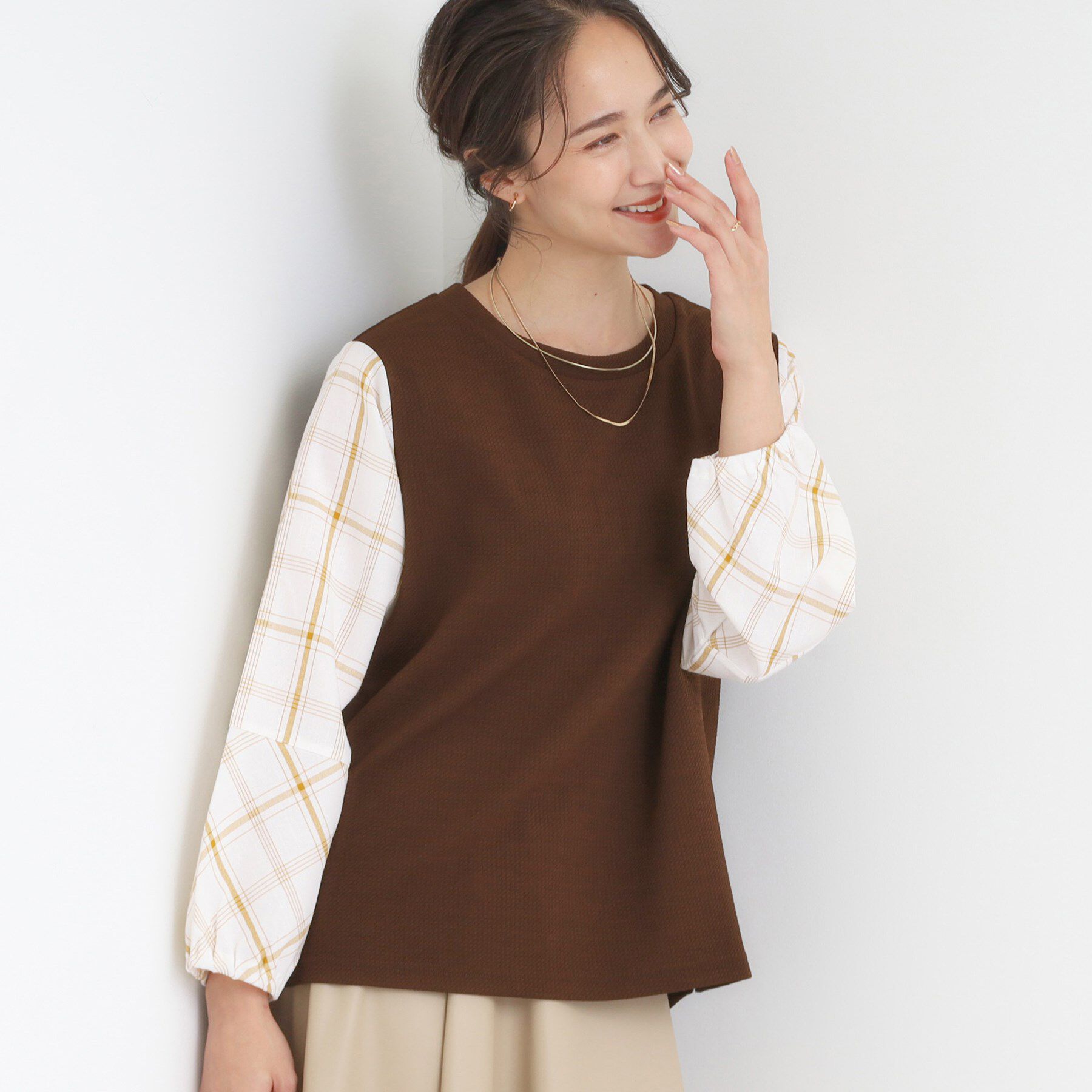 SHOO･LA･RUE「【S-LL】1枚できまる お袖チェック 異素材使いトップス」|シャツ・ブラウス|ブラウン(044)