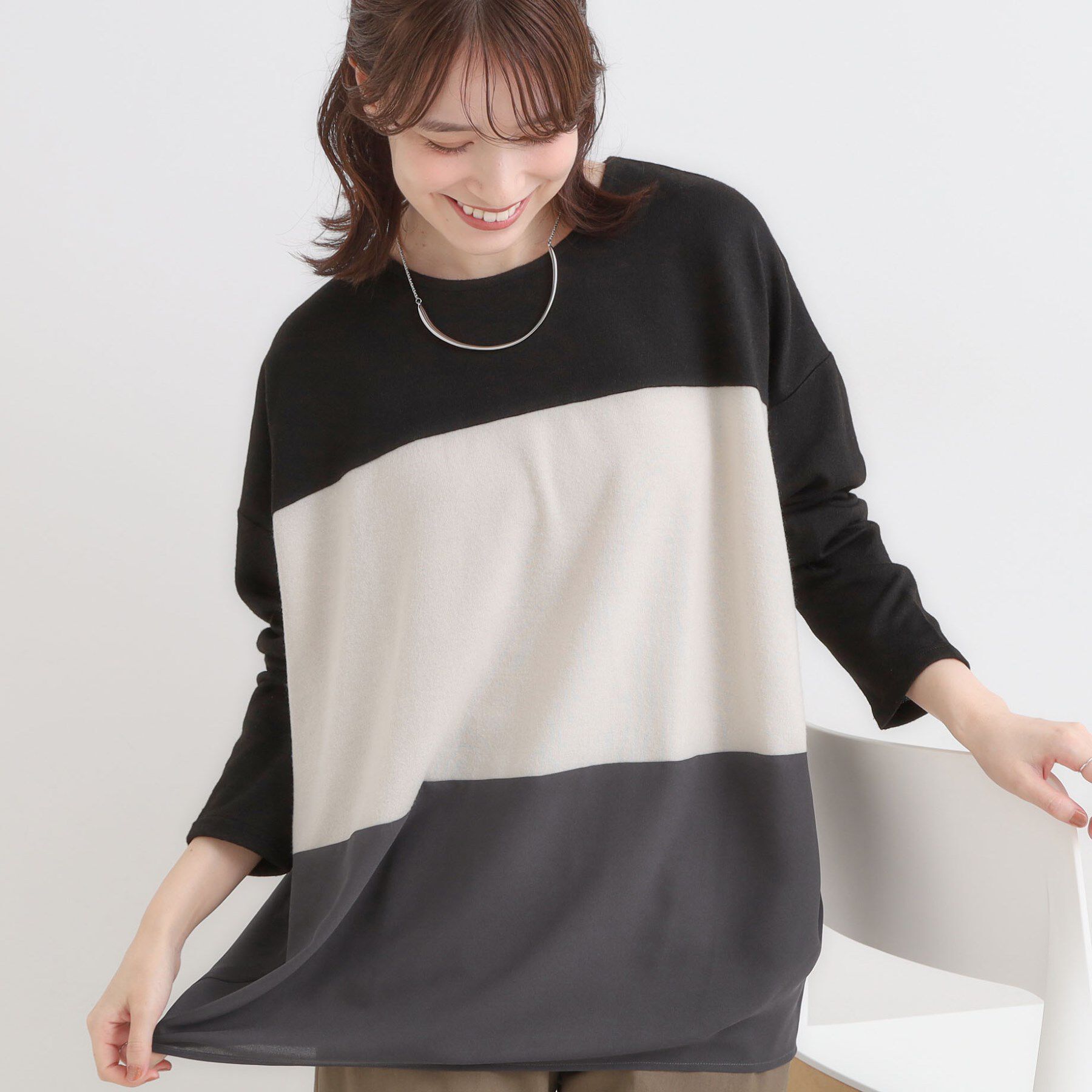 SHOO･LA･RUE「【S-LL】インしないで着られる 3段切り替えトップス」|Tシャツ・カットソー|ブラック(519)