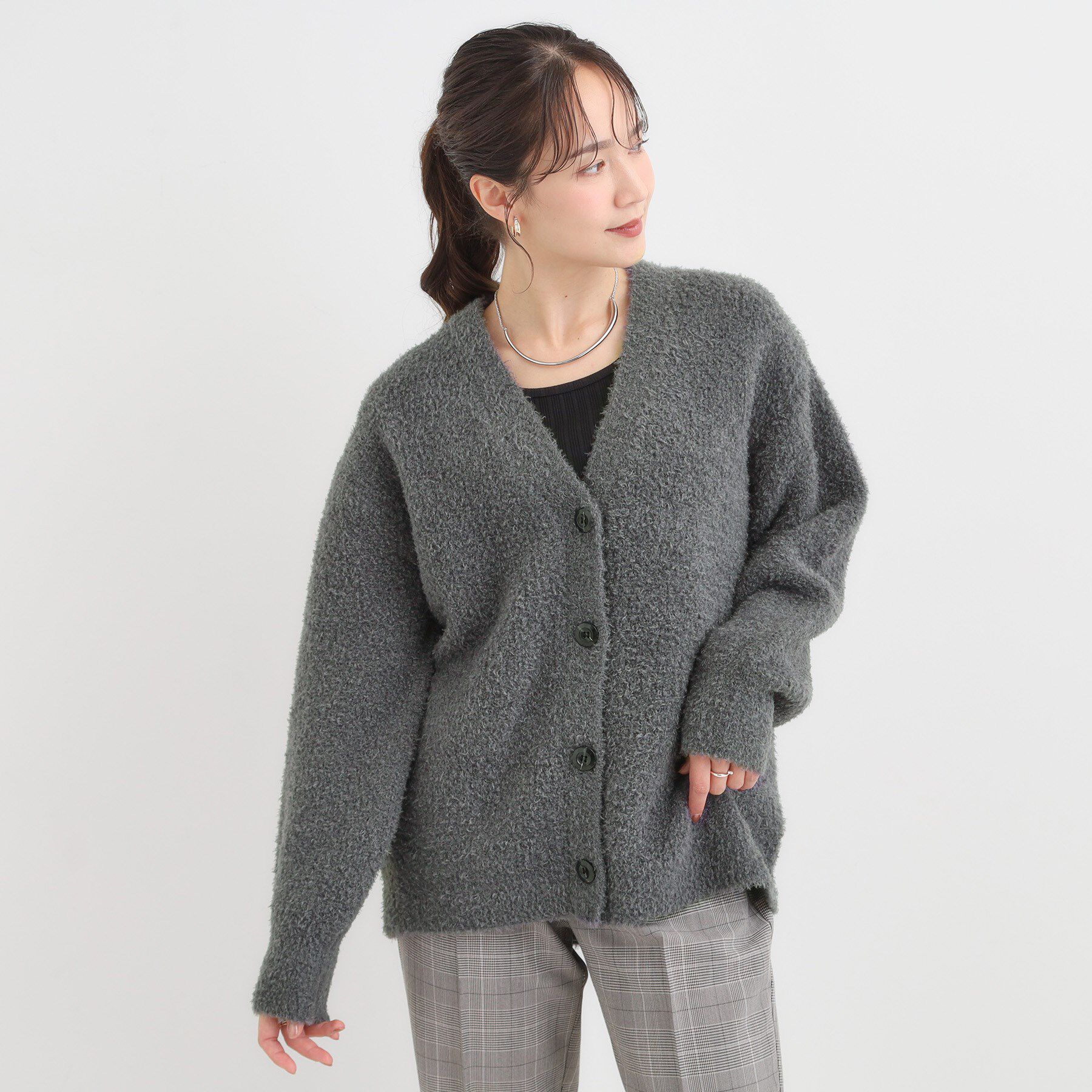 SHOO･LA･RUE「【S-LL】思わず触れたくなる ふわふわ Vネックニットカーディガン」|カーディガン|