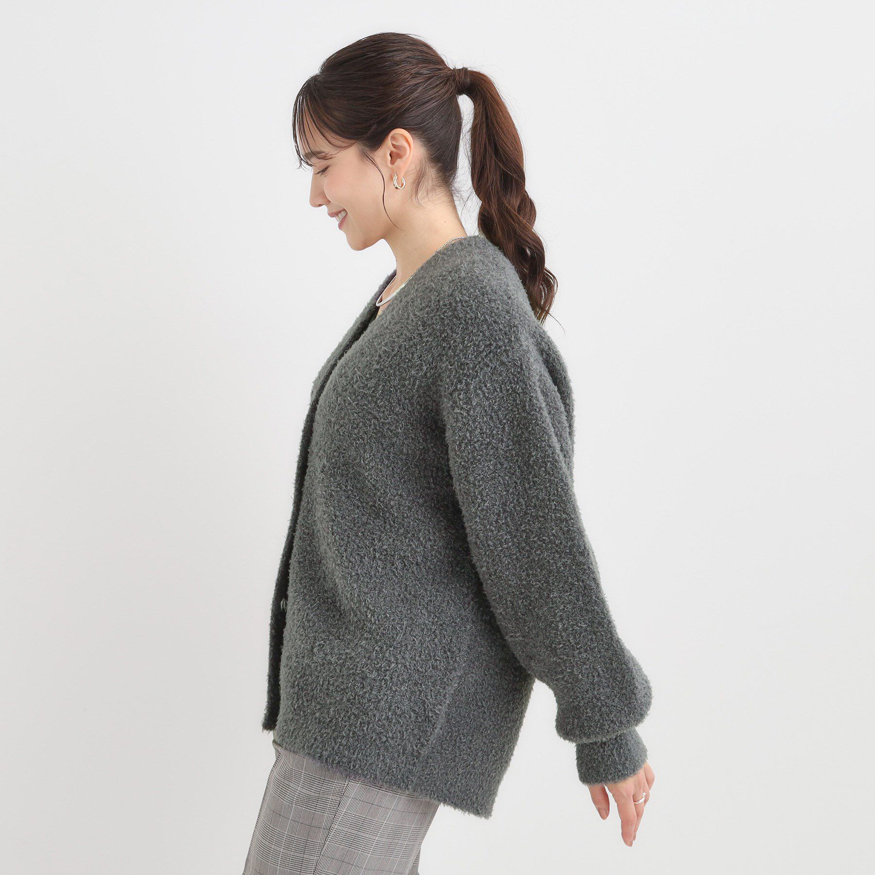 SHOO･LA･RUE「【S-LL】思わず触れたくなる ふわふわ Vネックニットカーディガン」|カーディガン|