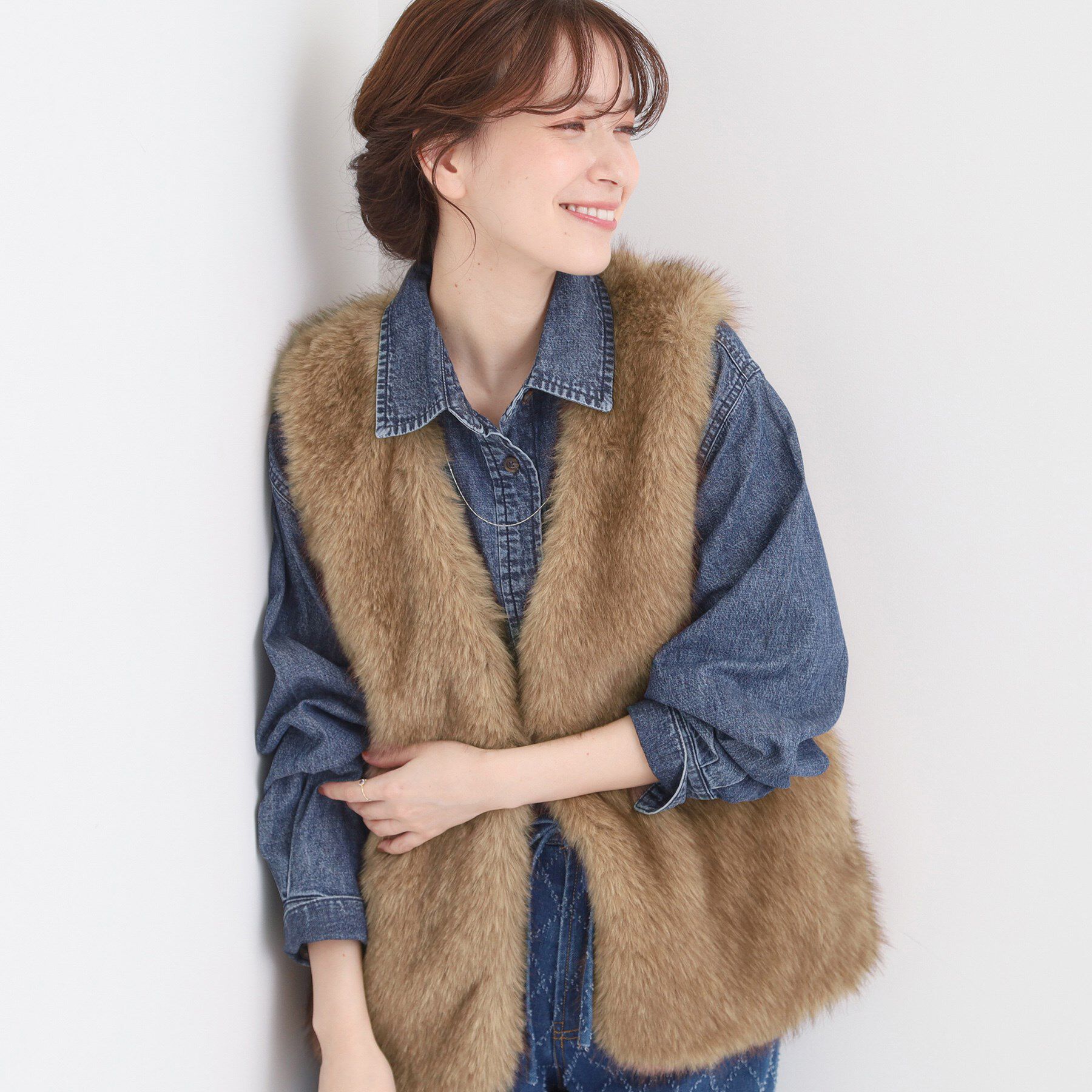 SHOO･LA･RUE「ふわふわフェイクファーベスト」|ベスト・ジレ|キャメルブラウン(4