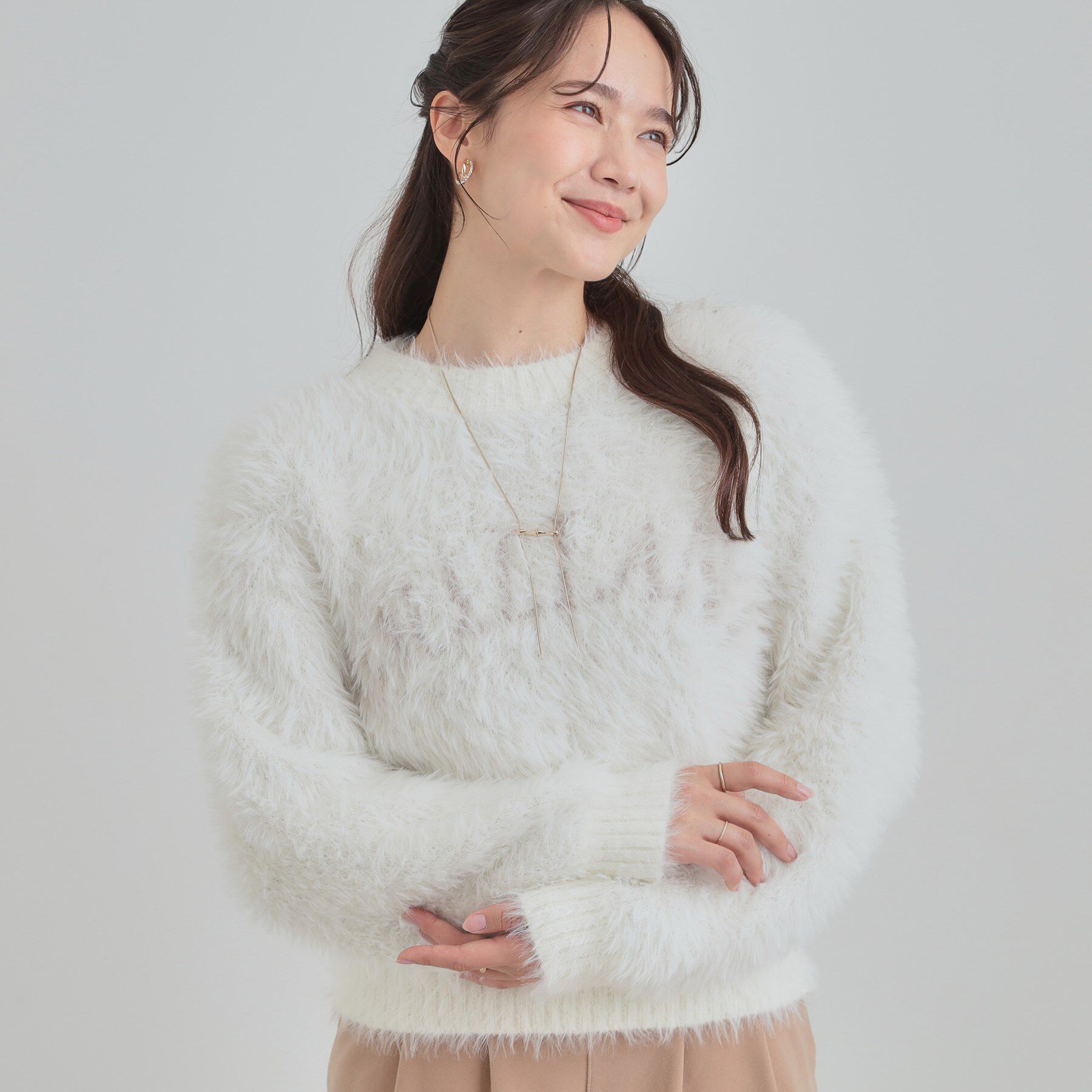 SHOO･LA･RUE「ふんわり柔らか ロゴフェザーニット」|ニット・セーター|オフホワイト(003