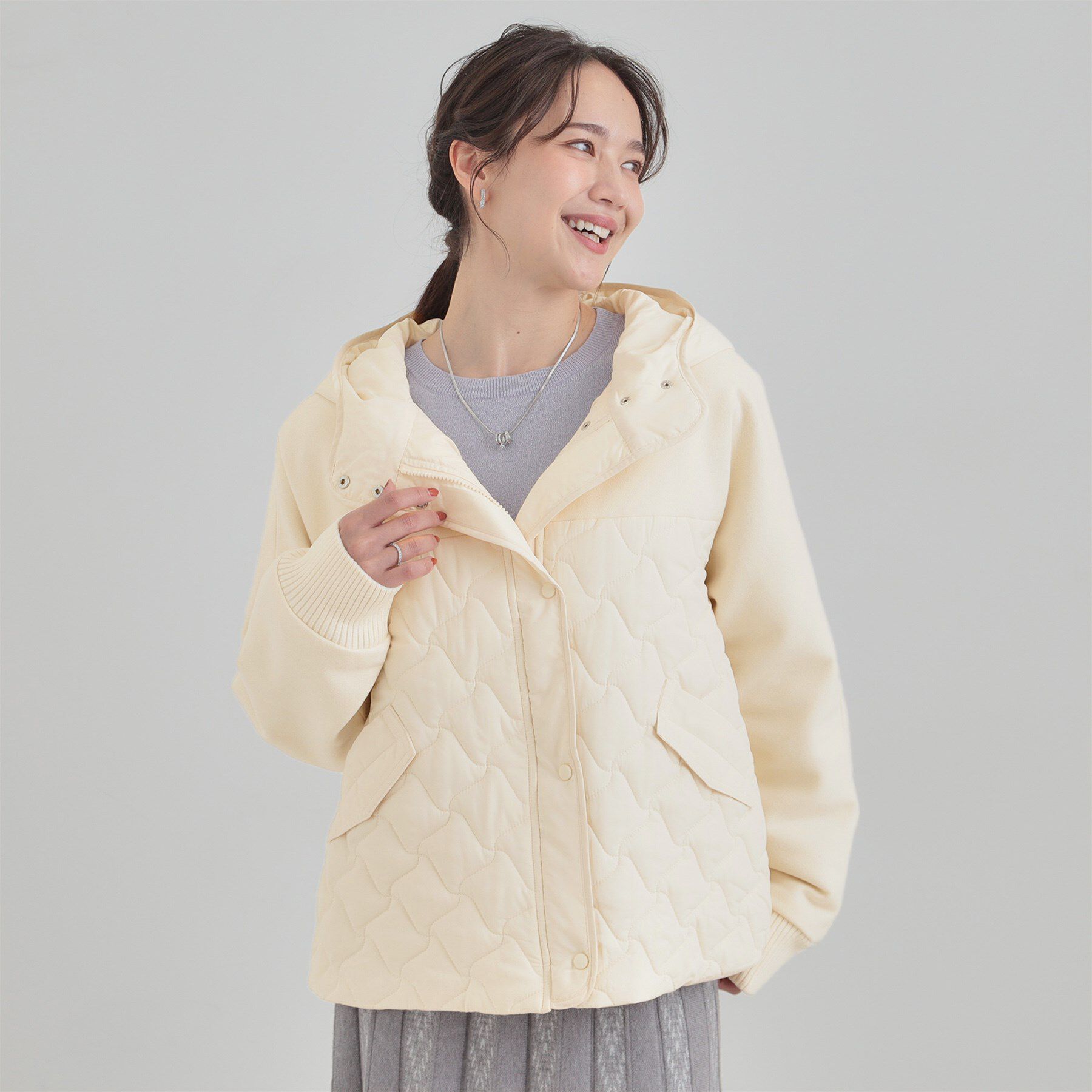 SHOO･LA･RUE「【S-LL】異素材使いが目を惹く キルトフードブルゾン」|ブルゾン・スタジャン|