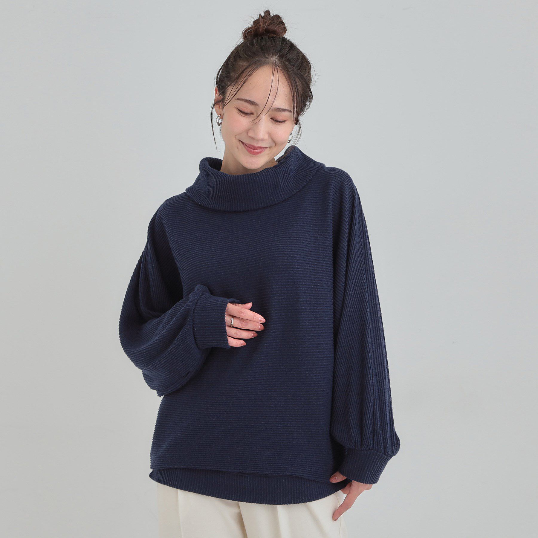 SHOO･LA･RUE「お顔周りをスッキリ見せるオフタートルリブドルマン」|Tシャツ・カットソー|