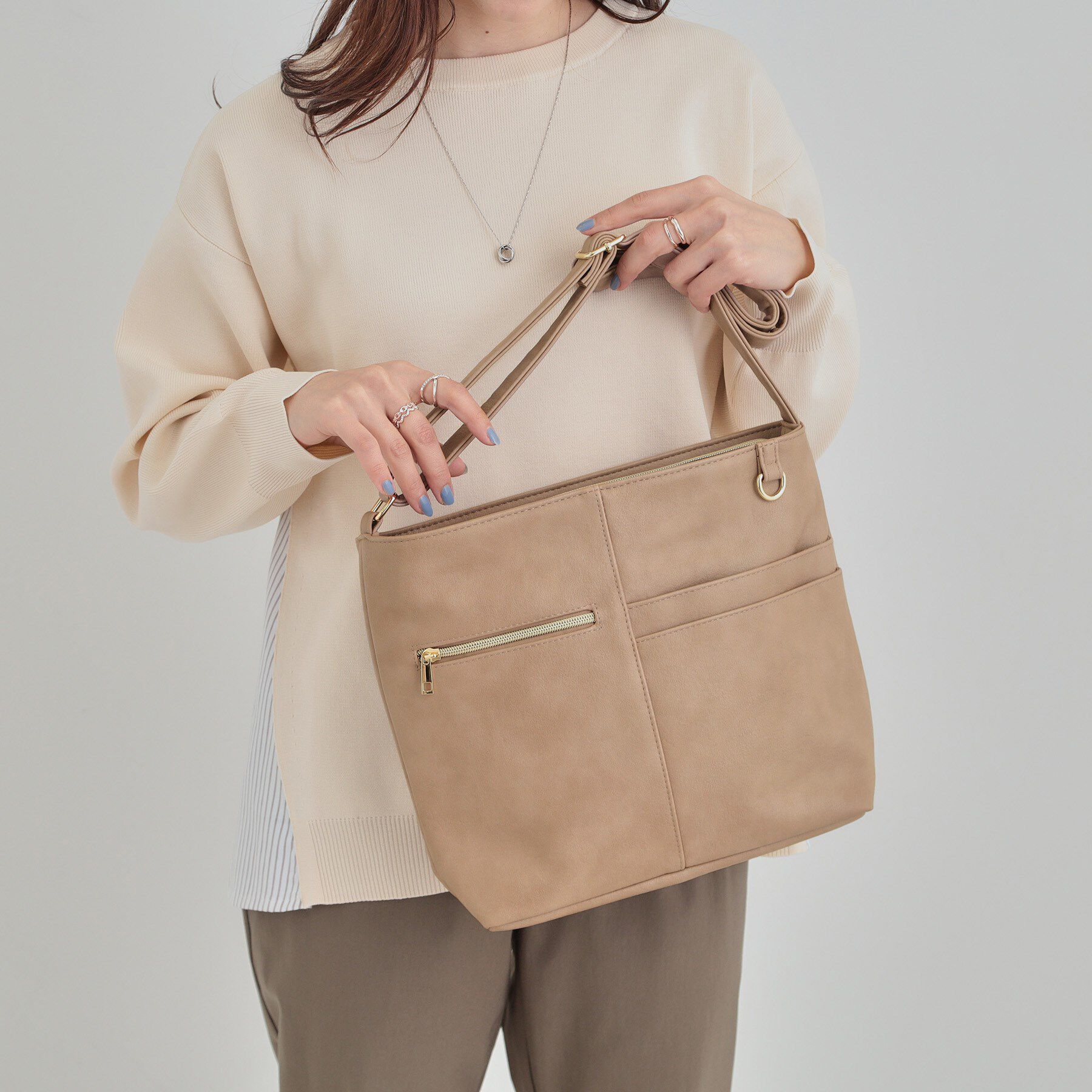 SHOO･LA･RUE「【8ポケット】フロント切り替えショルダーバッグ」|ショルダー・メッセンジャー|