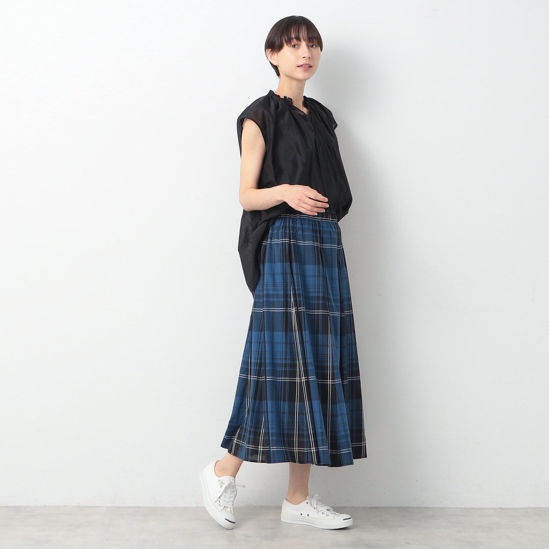 Dessin「【洗える】フリルネックブラウス」|シャツ・ブラウス|