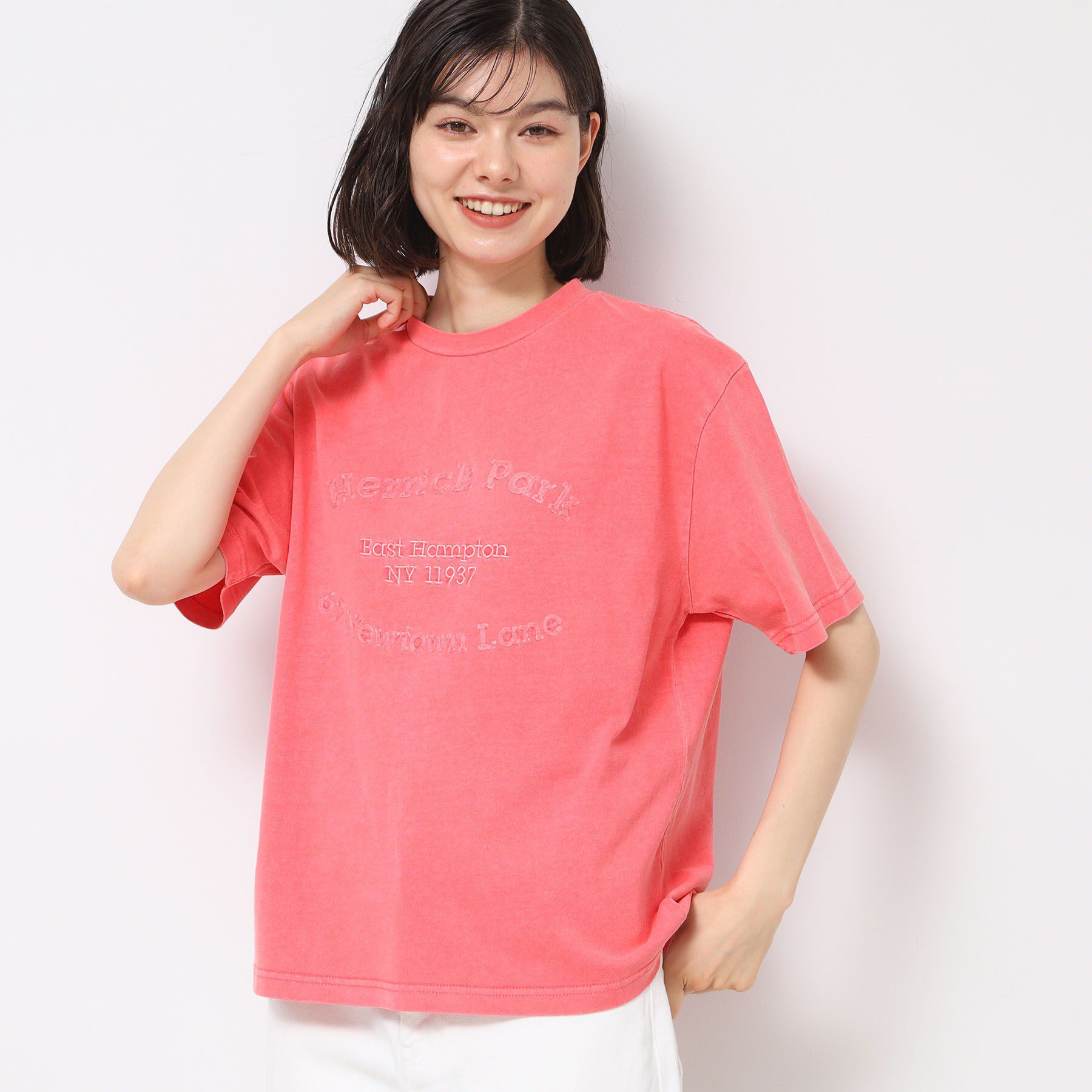 Dessin「【ユニセックス・洗える】ピグメントロゴTシャツ」|Tシャツ・カットソー|レッド(062)