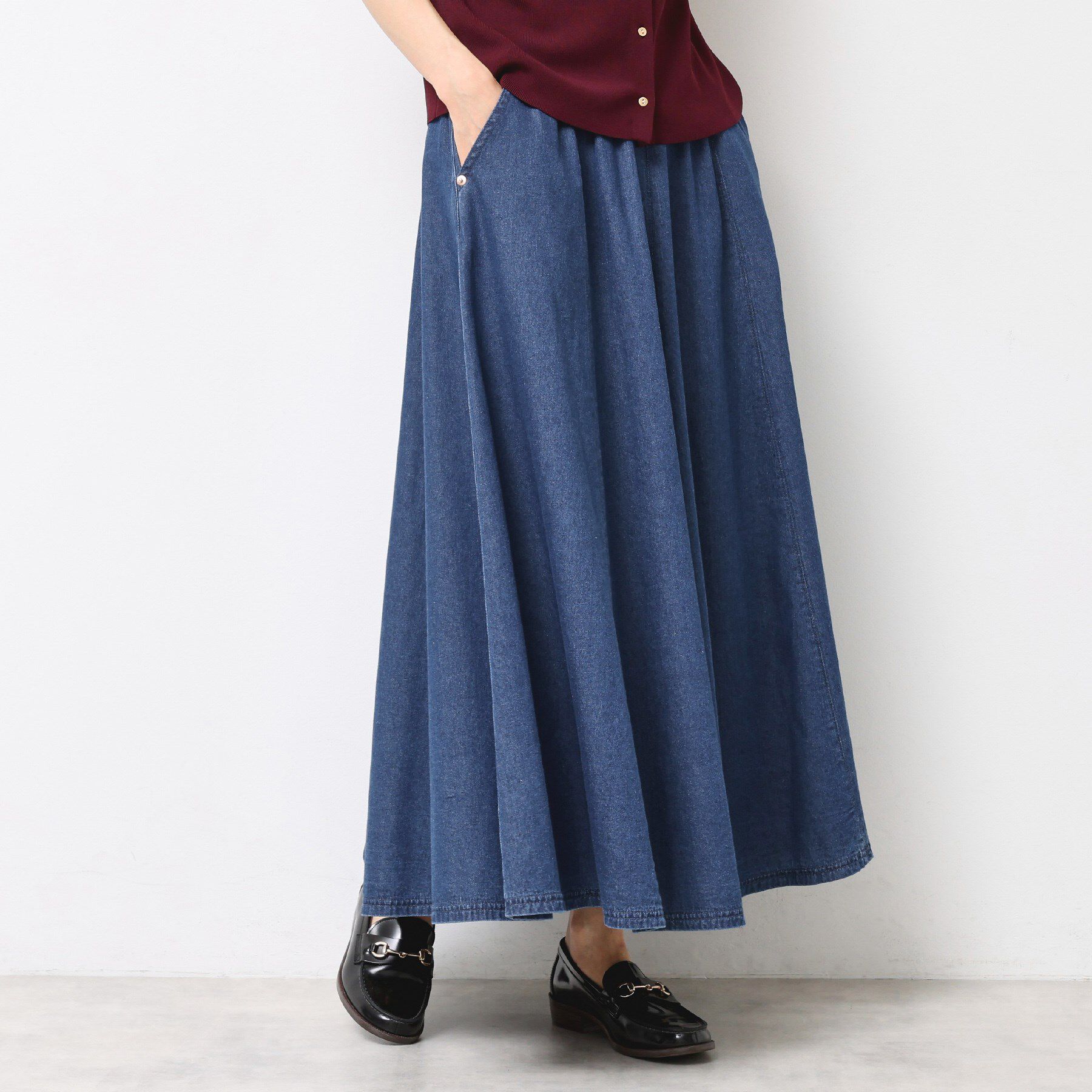 Dessin「【ウエストゴム・洗える】ライトオンスデニムフレアスカート」|スカート|