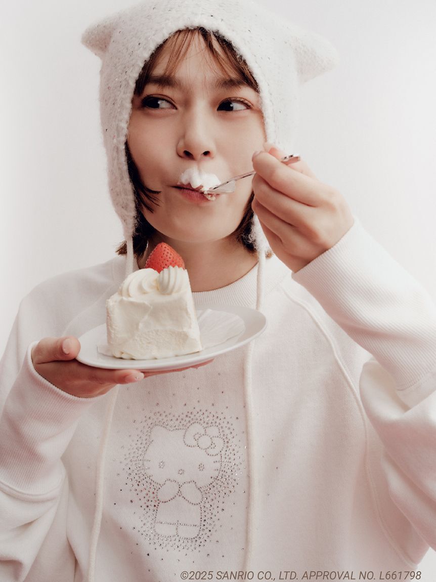 FURFUR「【WEB・一部店舗限定カラー】HELLO KITTYクリスタルスウェット」|スウェット・ジャージ|WHT