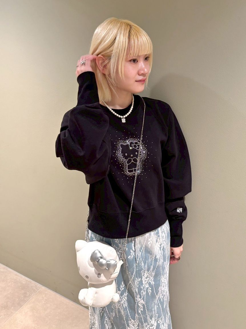 FURFUR「【WEB・一部店舗限定カラー】HELLO KITTYクリスタルスウェット」|スウェット・ジャージ|