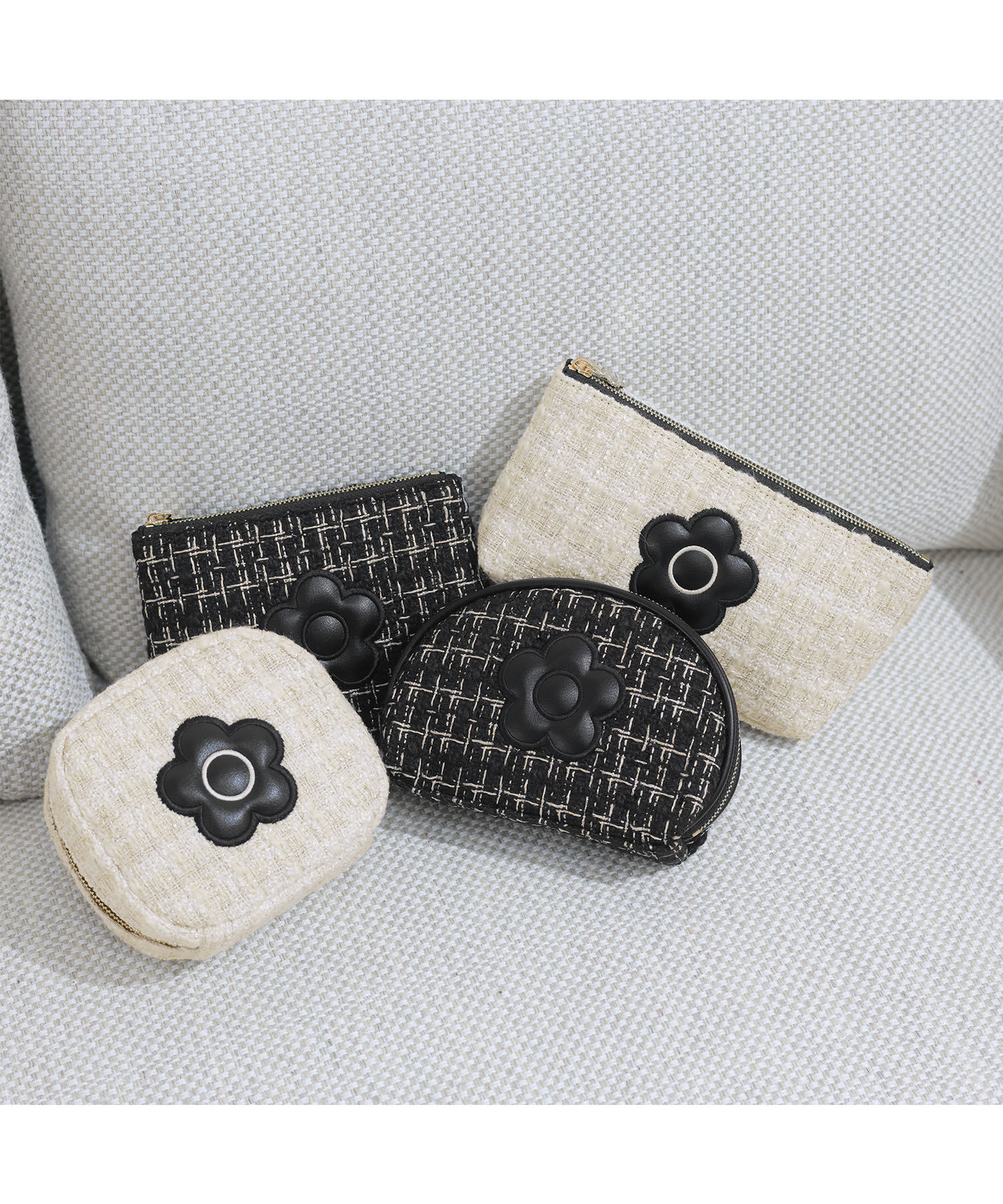 MARY QUANT「パディングデイジーツイード 舟型ティッシュケース」|ポーチ|