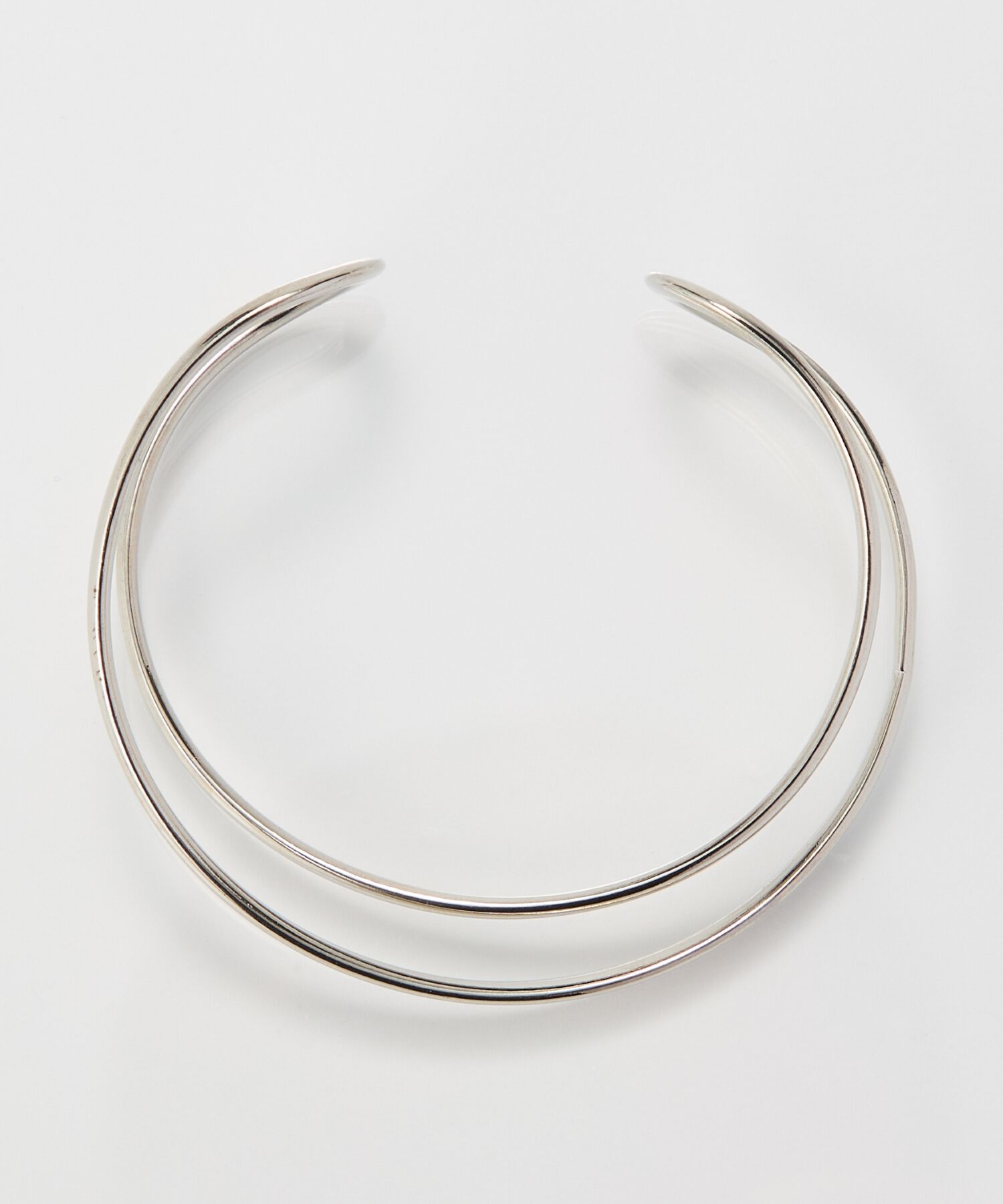 Phoebe「【金属アレルギー対応】ツインカレントカフバングル　シルバー/ニッケルフリー」|ブレスレット・バングル|