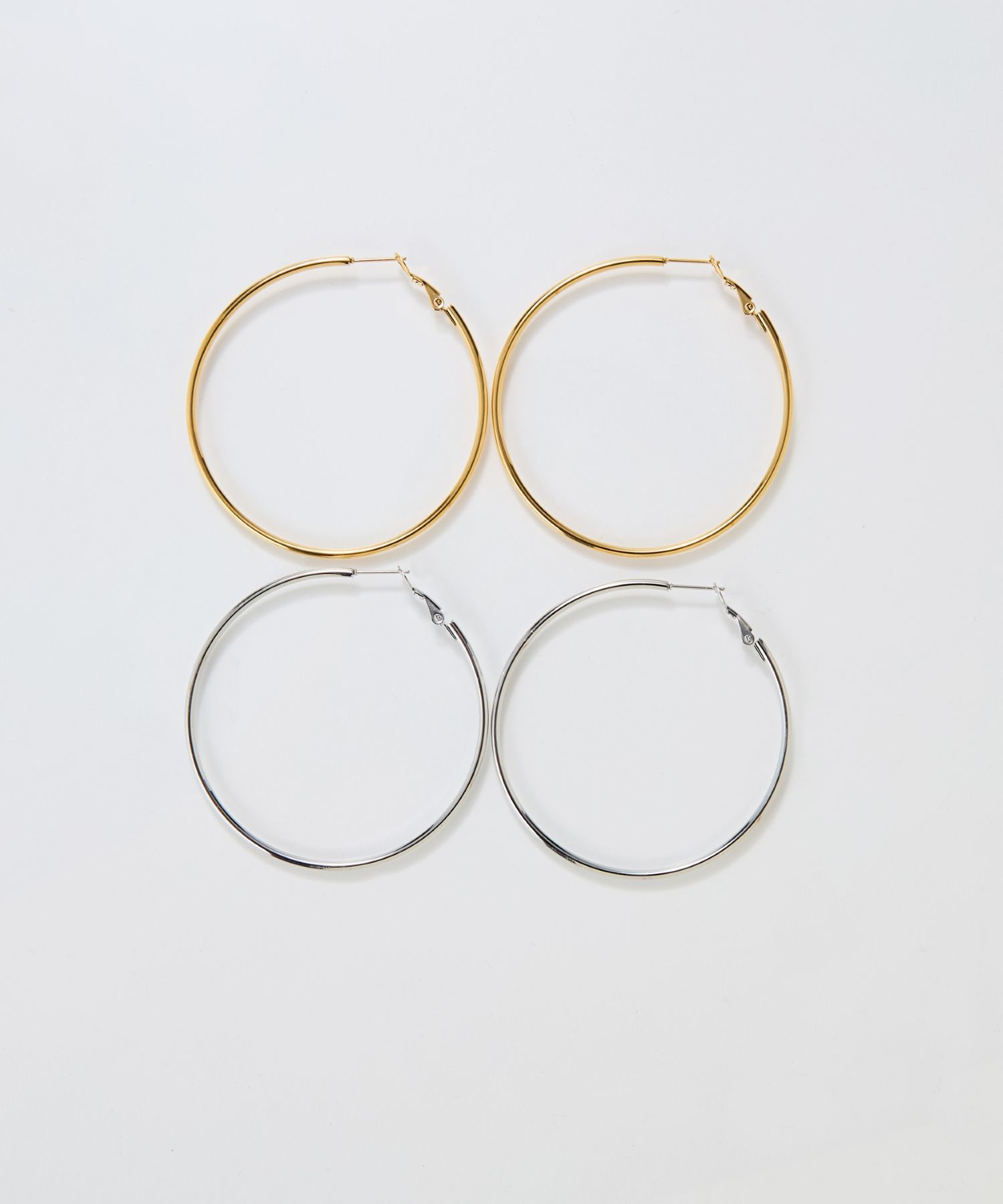 Phoebe「【金属アレルギー対応】ライトフープビッグピアス　シルバー/ステンレス/大振り」|ピアス|