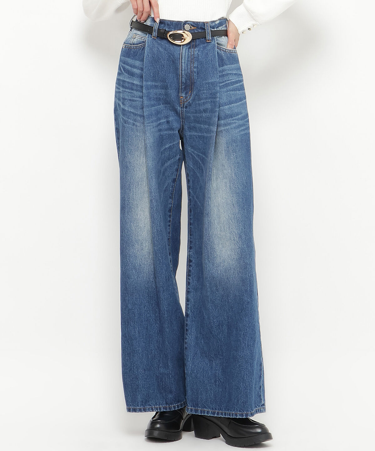 アンドクチュール「タックワイドデニムパンツ」|デニム|