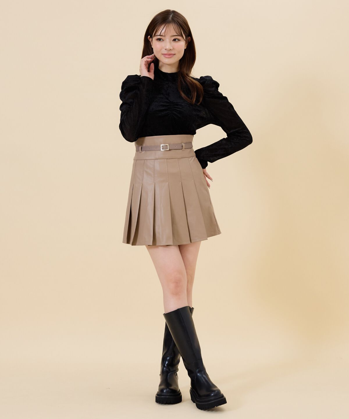REDYAZEL「フェイクレザータックプリーツミニスカート」|フレア|