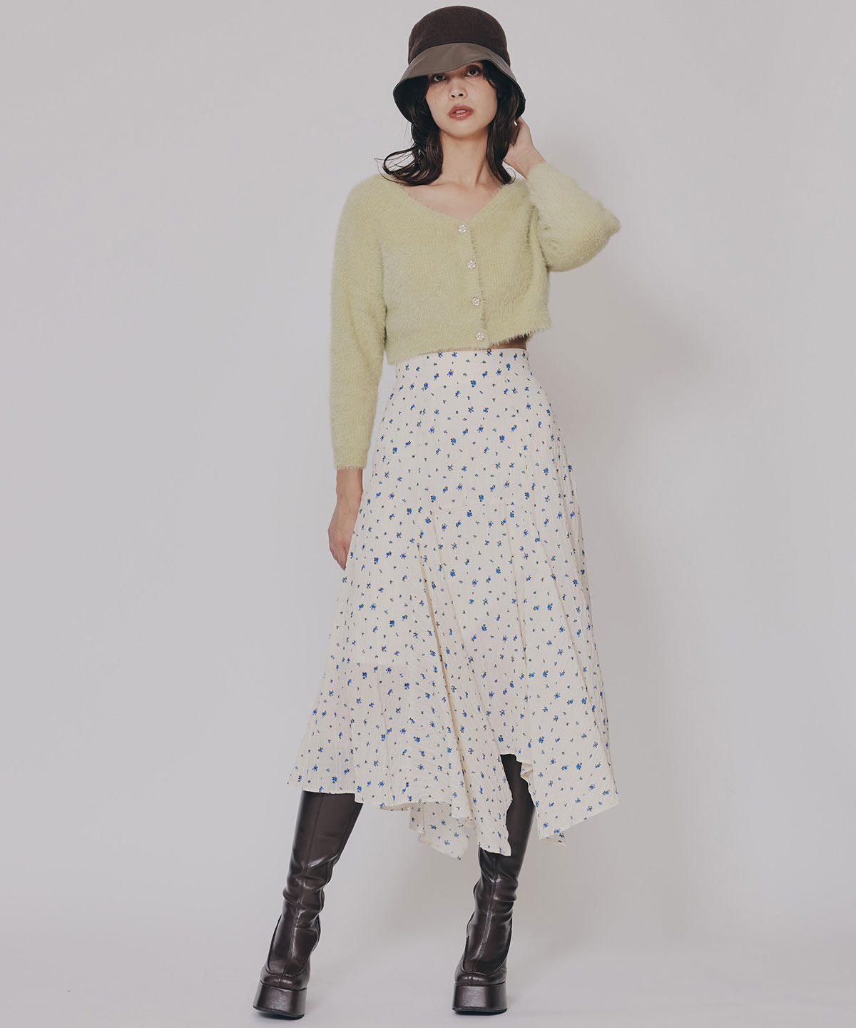 REDYAZEL「フェザーヤーンビジューボタンカーディガン」|カーディガン|