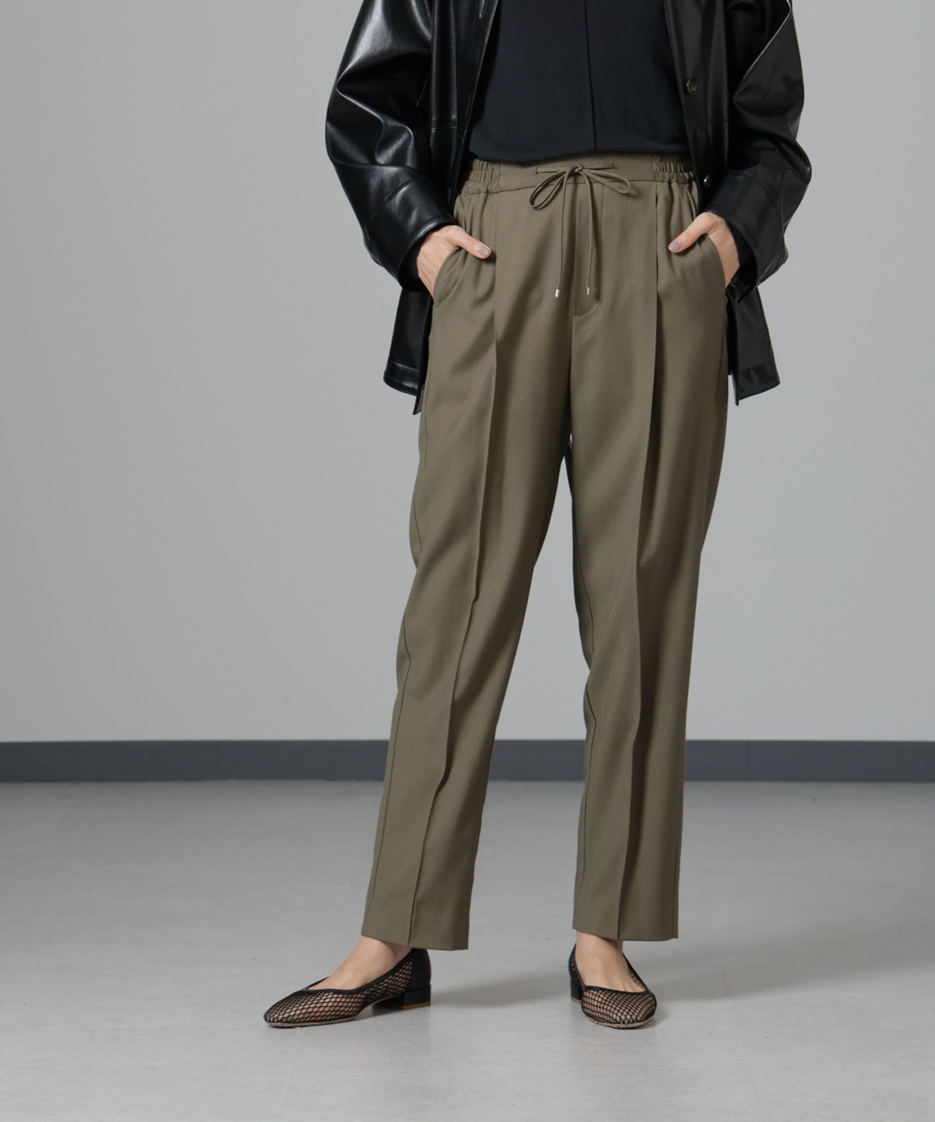 nano･universe「ウラキモウ ピンタックイージーテーパードパンツ」|チノ|