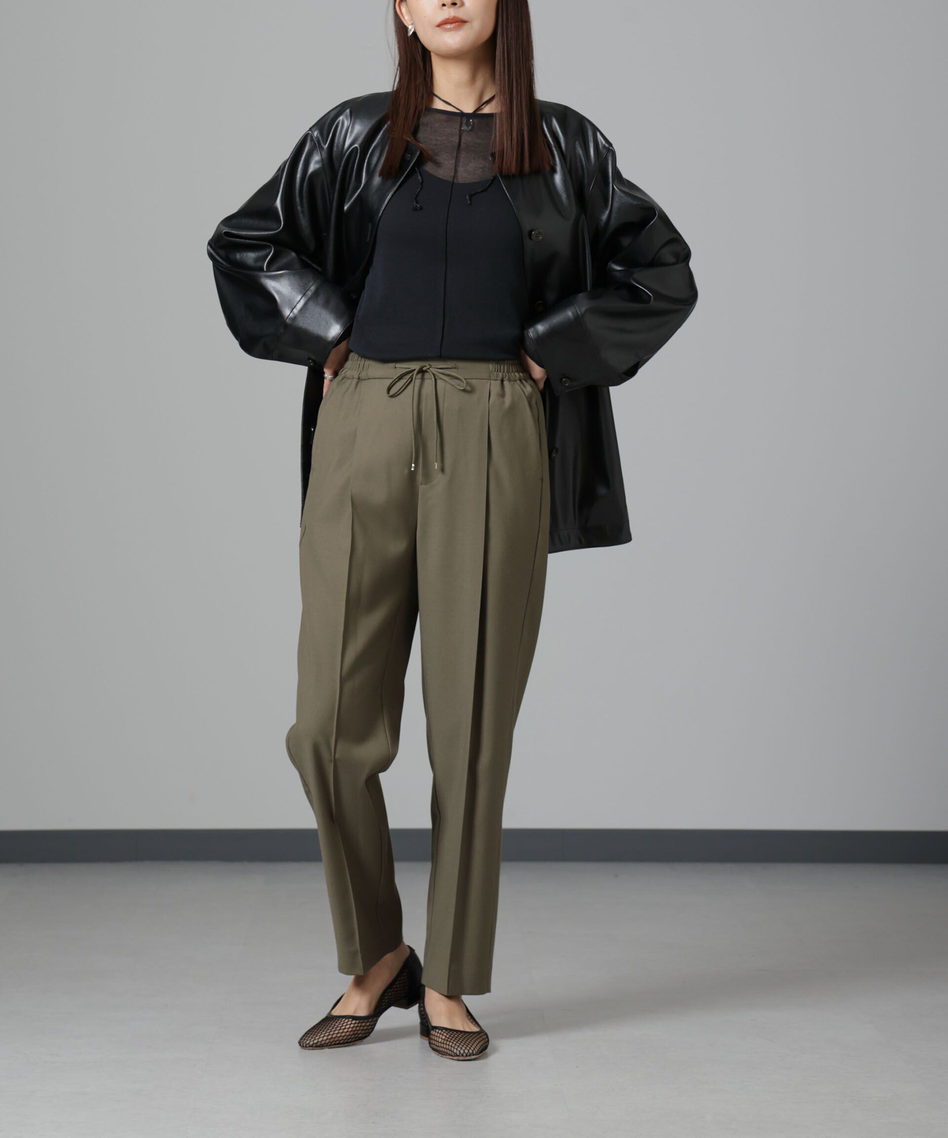 nano･universe「ウラキモウ ピンタックイージーテーパードパンツ」|チノ|