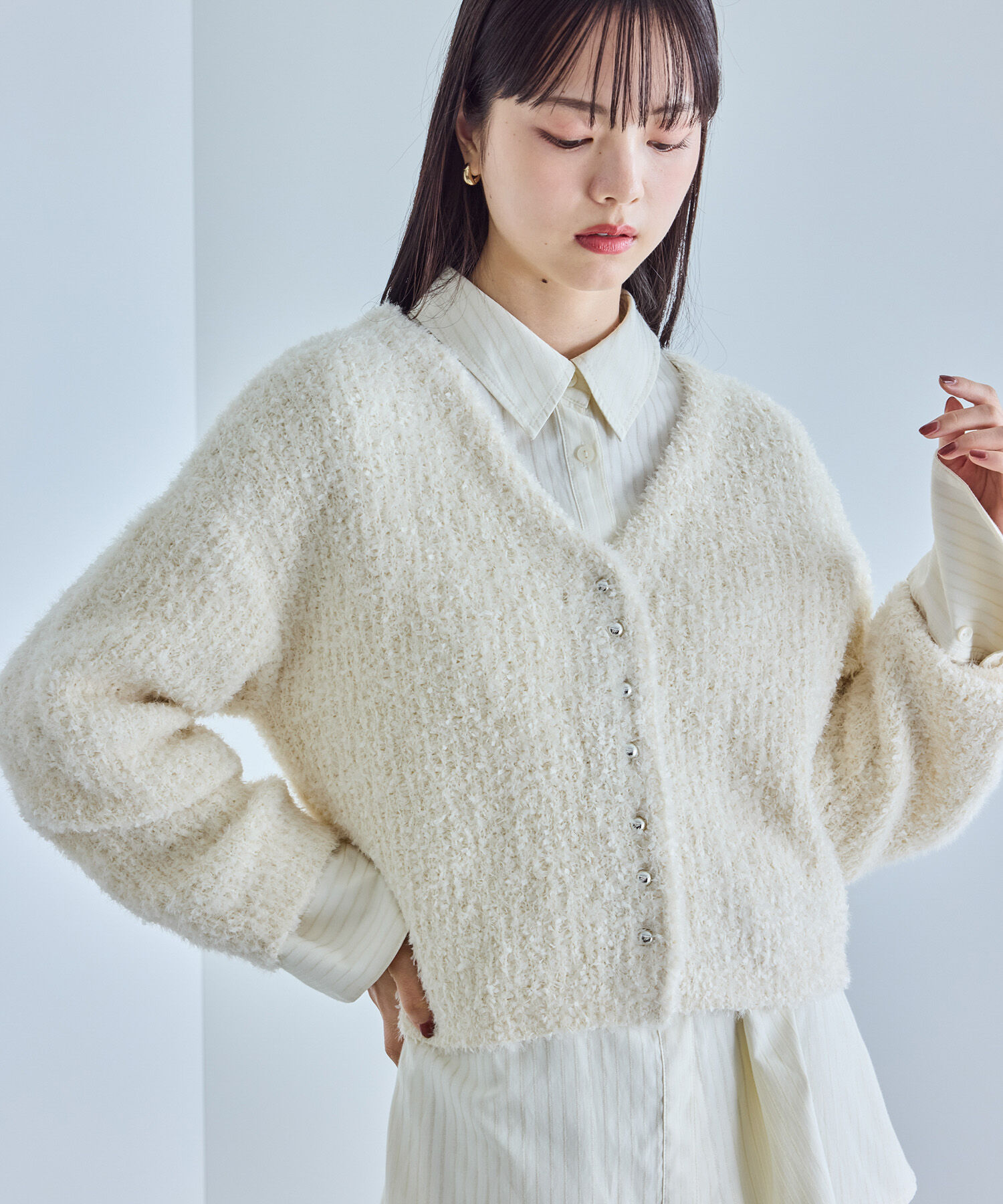 VIS「フェザーリボンヤーン多釦カーディガン」|カーディガン|