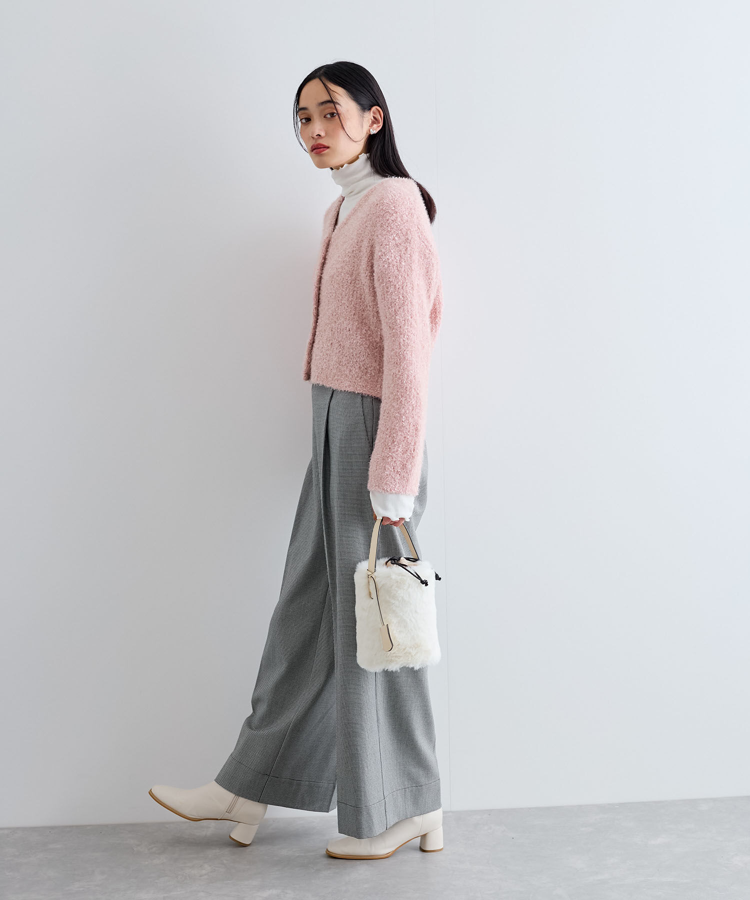 VIS「フェザーリボンヤーン多釦カーディガン」|カーディガン|