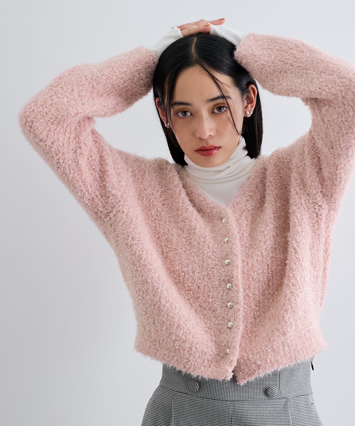 VIS「フェザーリボンヤーン多釦カーディガン」|カーディガン|