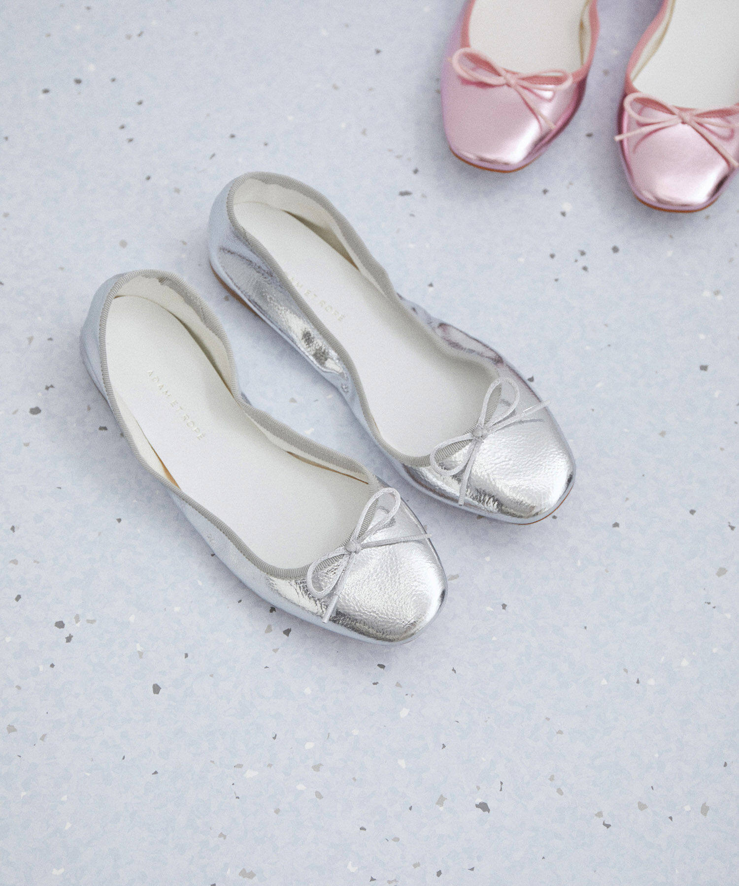 ADAM ET ROPE'「【サステナブル】メタリックバレエ」|バレエシューズ|