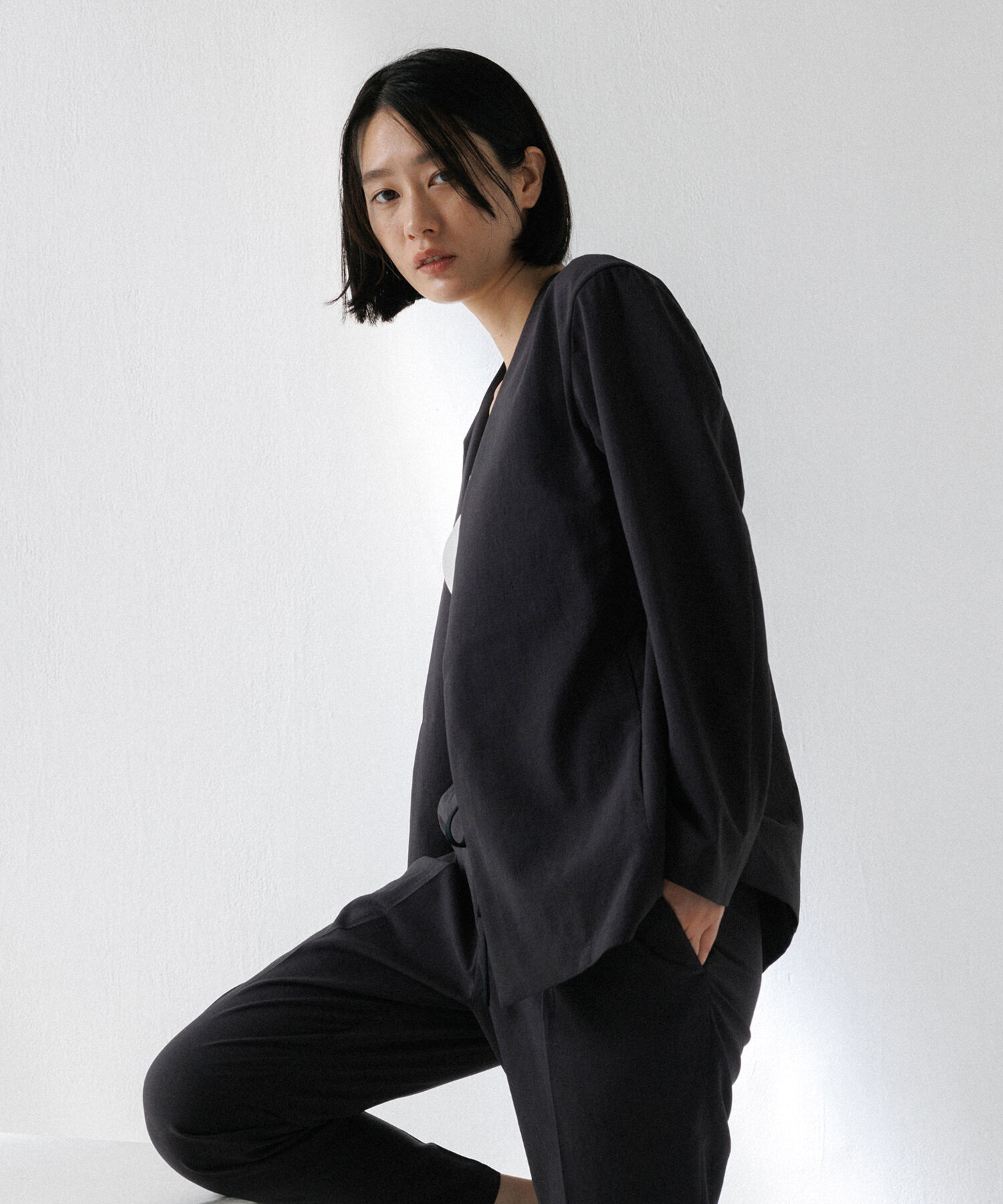 ADAM ET ROPE'「2点セット【RIRANCHA / リランチェ】セットアップ / ノーカラージャケット＆イージーパンツ / イージーケア」|スーツ|