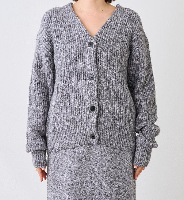 「【キャッチーな素材感】ブークレーヤーンカーディガン」|カーディガン|