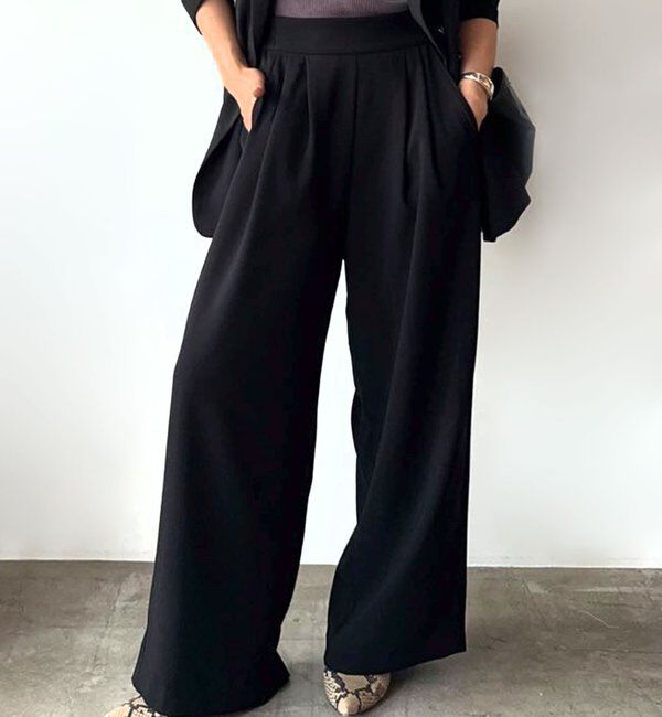  「【CHIHAYAコラボ】スウェードライクタックイージーパンツ」|チノ|