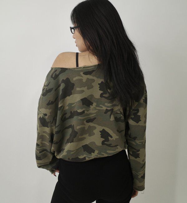  「ELLIOTT NUMBERIHG ONE-SHOULDERSWEATSHIRT」|Tシャツ・カットソー|