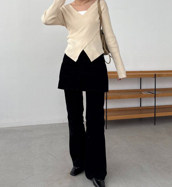  「【新色/ライトベージュ・グレー】クロスVネックニット」|ニット・セーター|