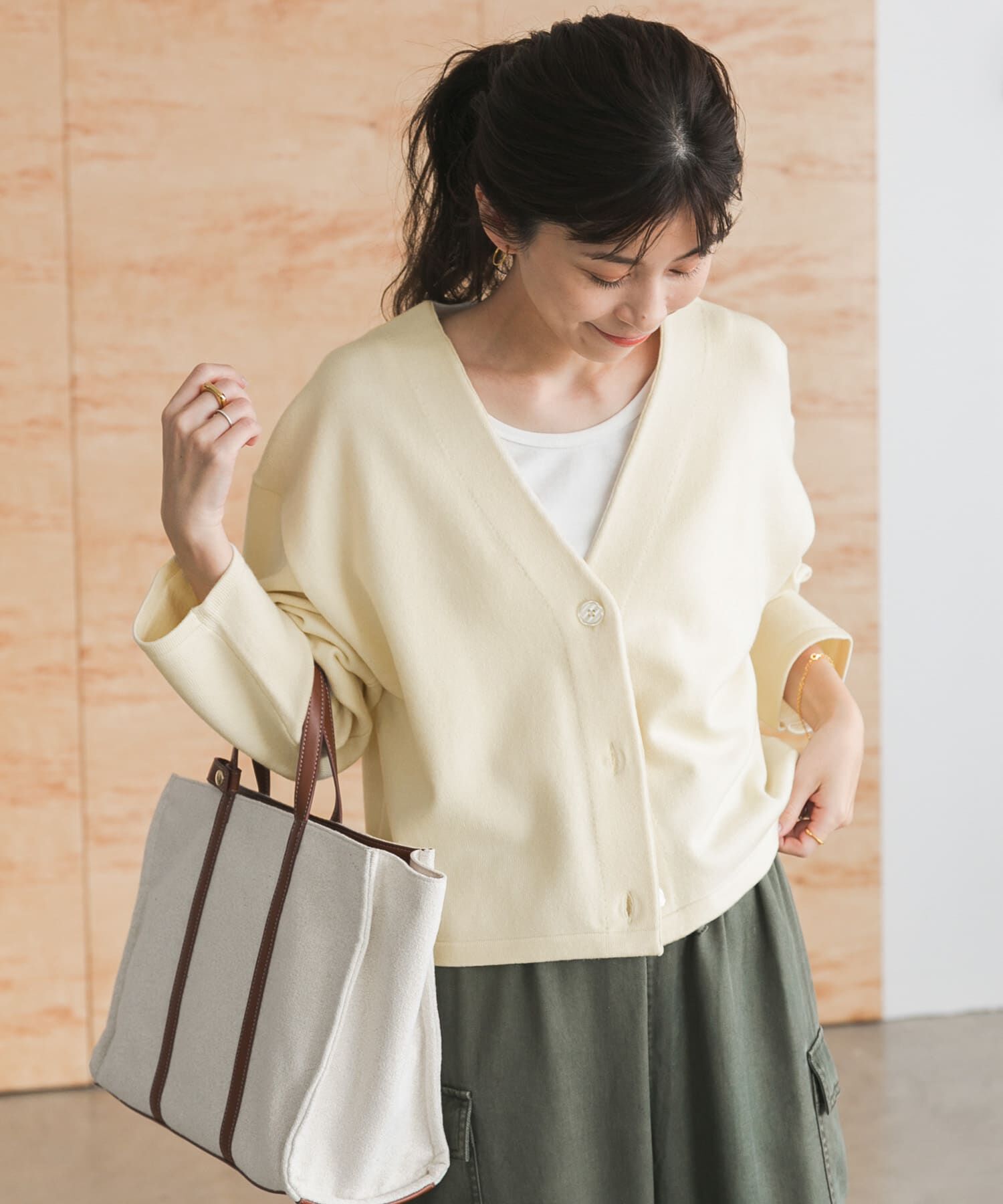 URBAN RESEARCH DOORS「『UR TECH 200日ニット』Vネックカーディガン」|カーディガン|