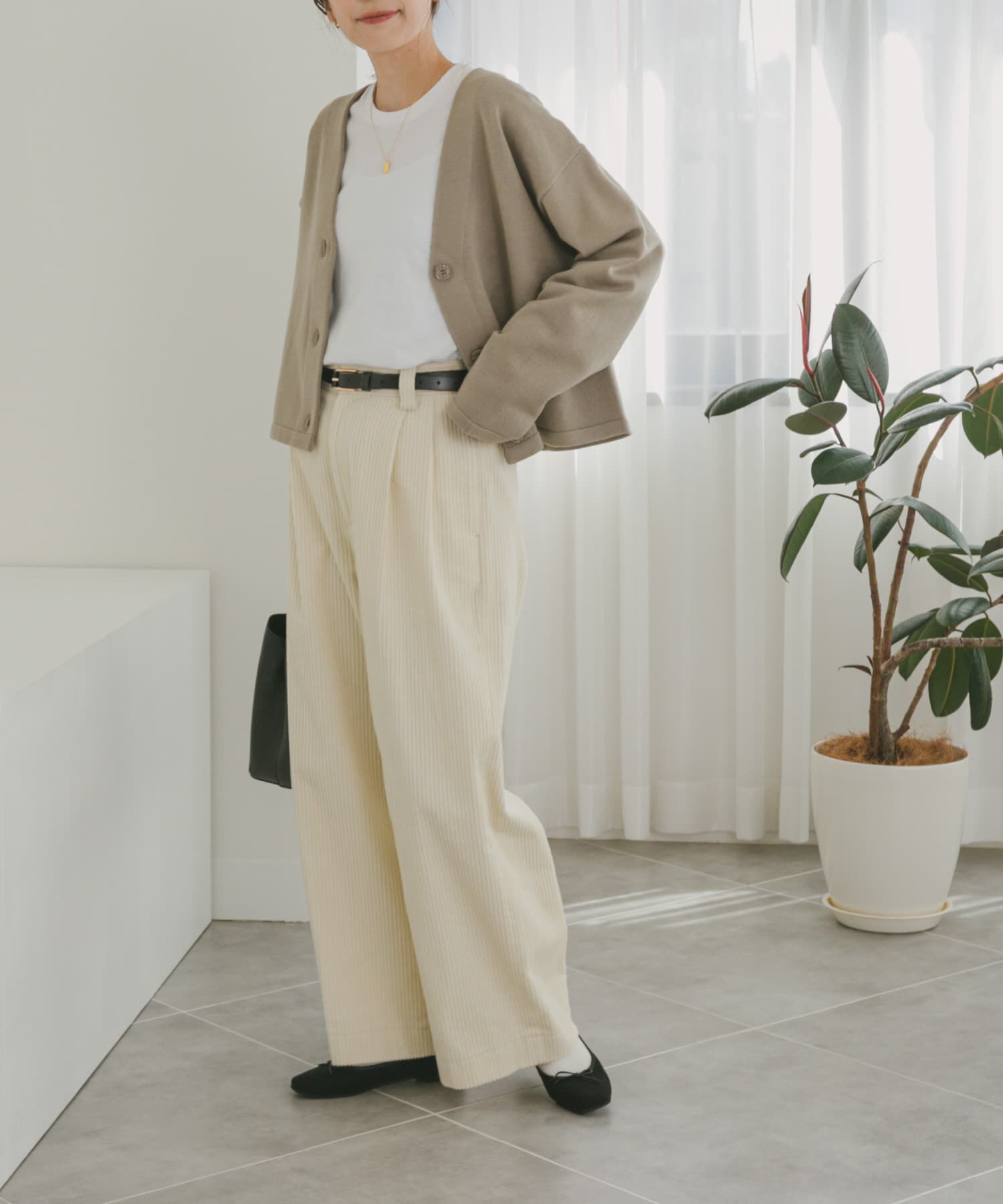 URBAN RESEARCH DOORS「『UR TECH 200日ニット』Vネックカーディガン」|カーディガン|