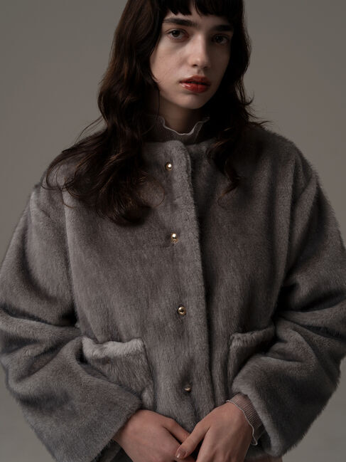 Te chichi「グラデーションファーノーカラージャケット《2025winter catalog item》」|その他|