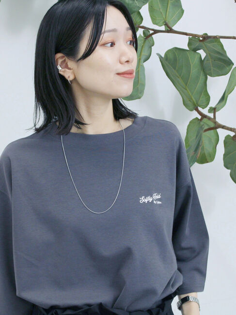 Samansa Mos2 blue「ポンチロゴ刺繍プルオーバー」|Tシャツ・カットソー|チャコールグレー