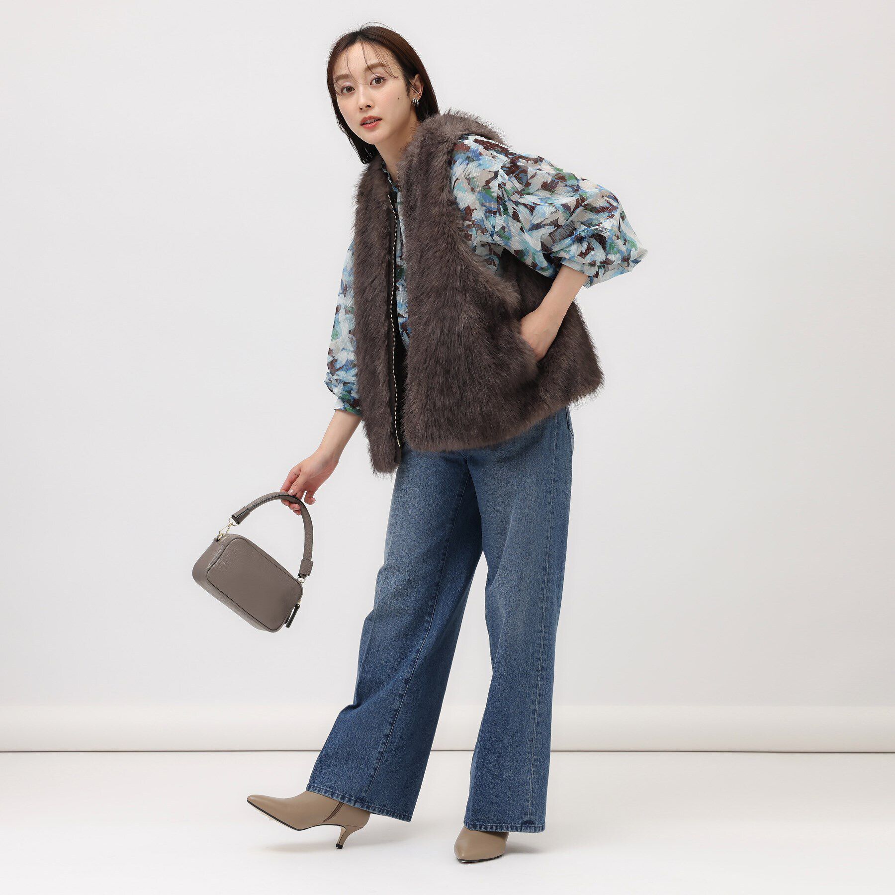 UNTITLED「【柄ブラウス/同素材ワンピースあり】楊柳ラメシフォン リーフプリントブラウス」|シャツ・ブラウス|