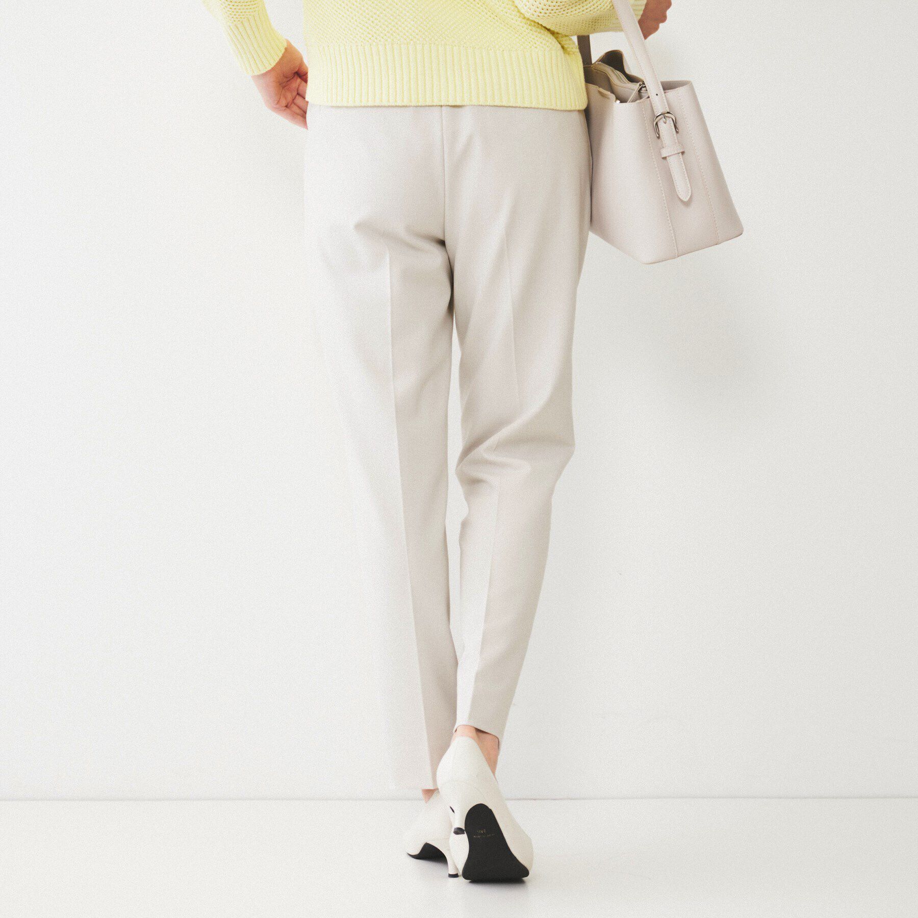 UNTITLED「【後ろウエストゴム/きれいめ】ストレッチ テーパードパンツ」|その他|