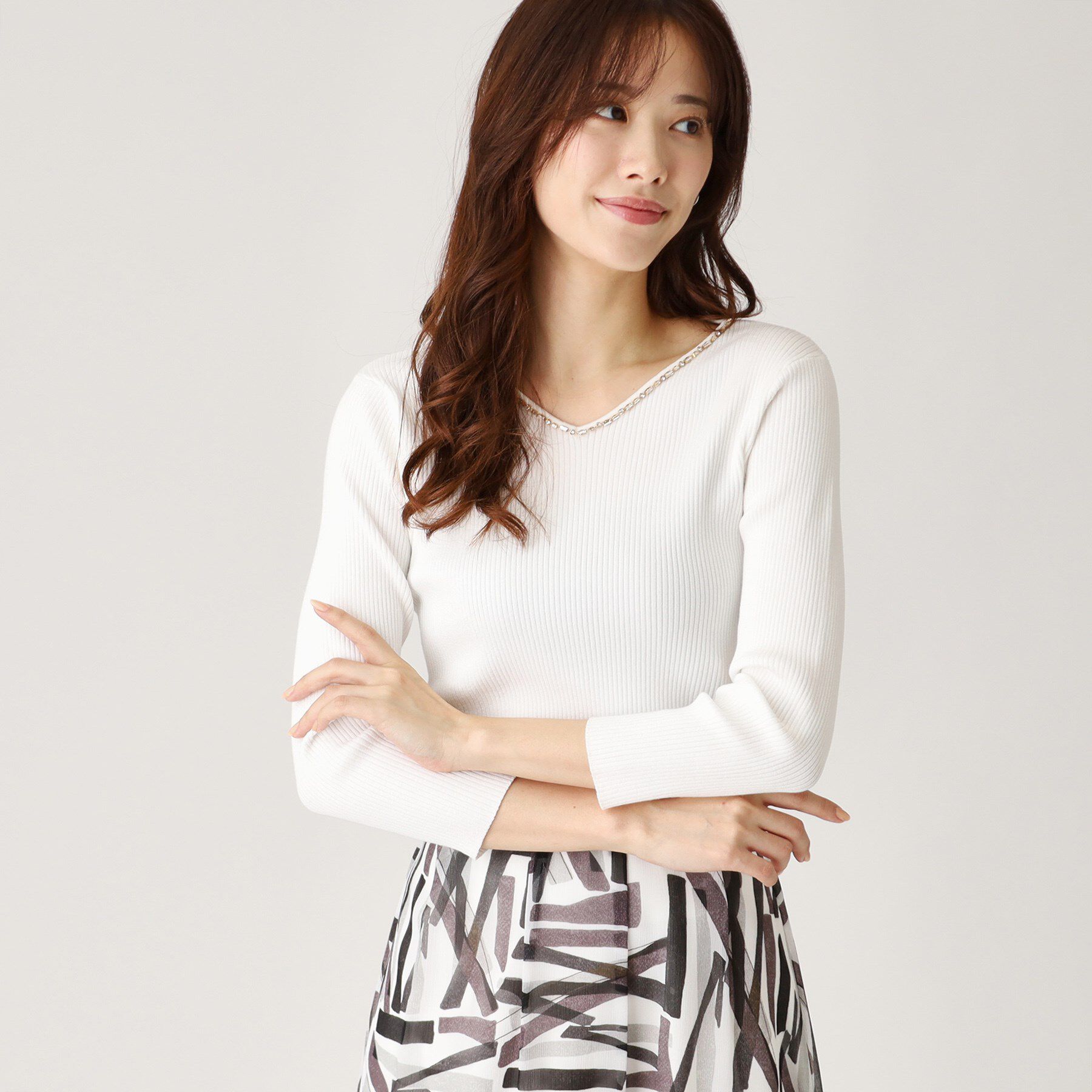 COUP DE CHANCE「【洗える】ビジューリブニットトップス」|ニット・セーター|ホワイト(001)