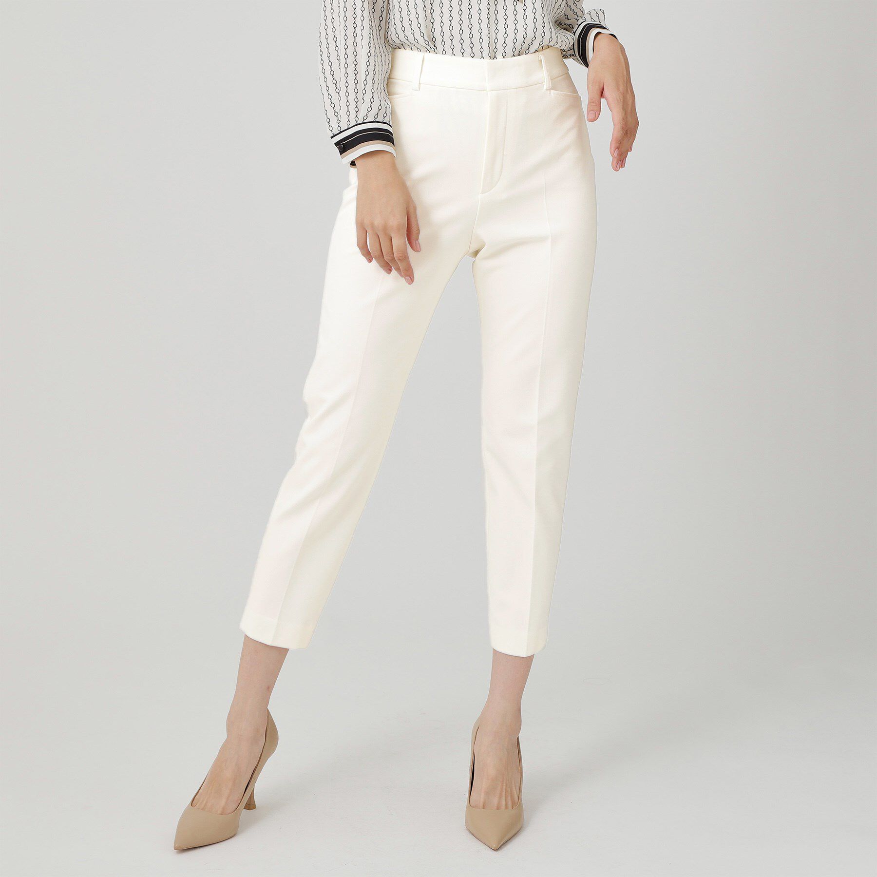 COUP DE CHANCE「【手洗い可／日本製／ストレッチ】定番センタープレス入りパンツ」|その他|ホワイト(001)