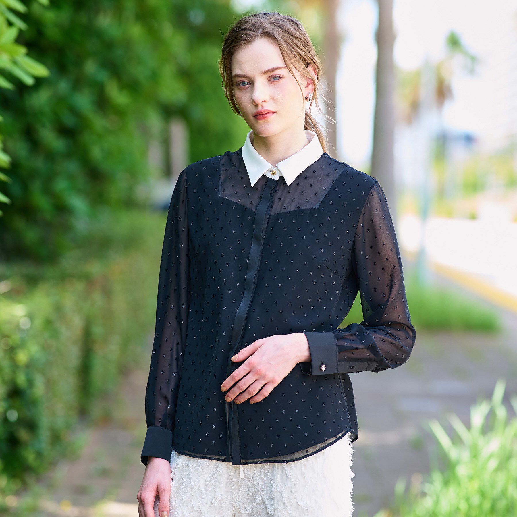 DRESSTERIOR「【洗える/シアー素材】フィルムドットクレリックブラウス」|シャツ・ブラウス|