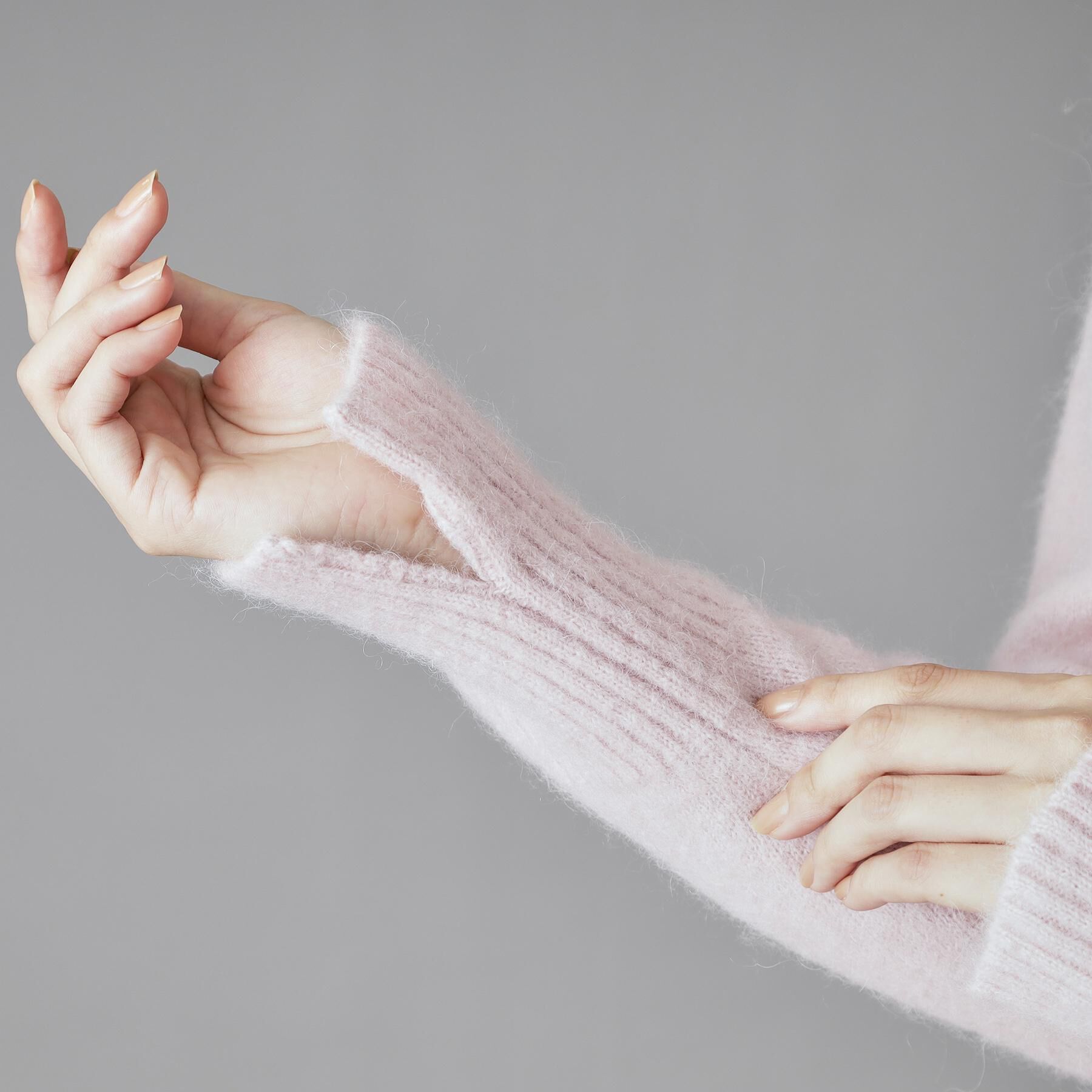 DRESSTERIOR「【CLASSY.12月号掲載】アルパカブレンドVネックニット」|ニット・セーター|