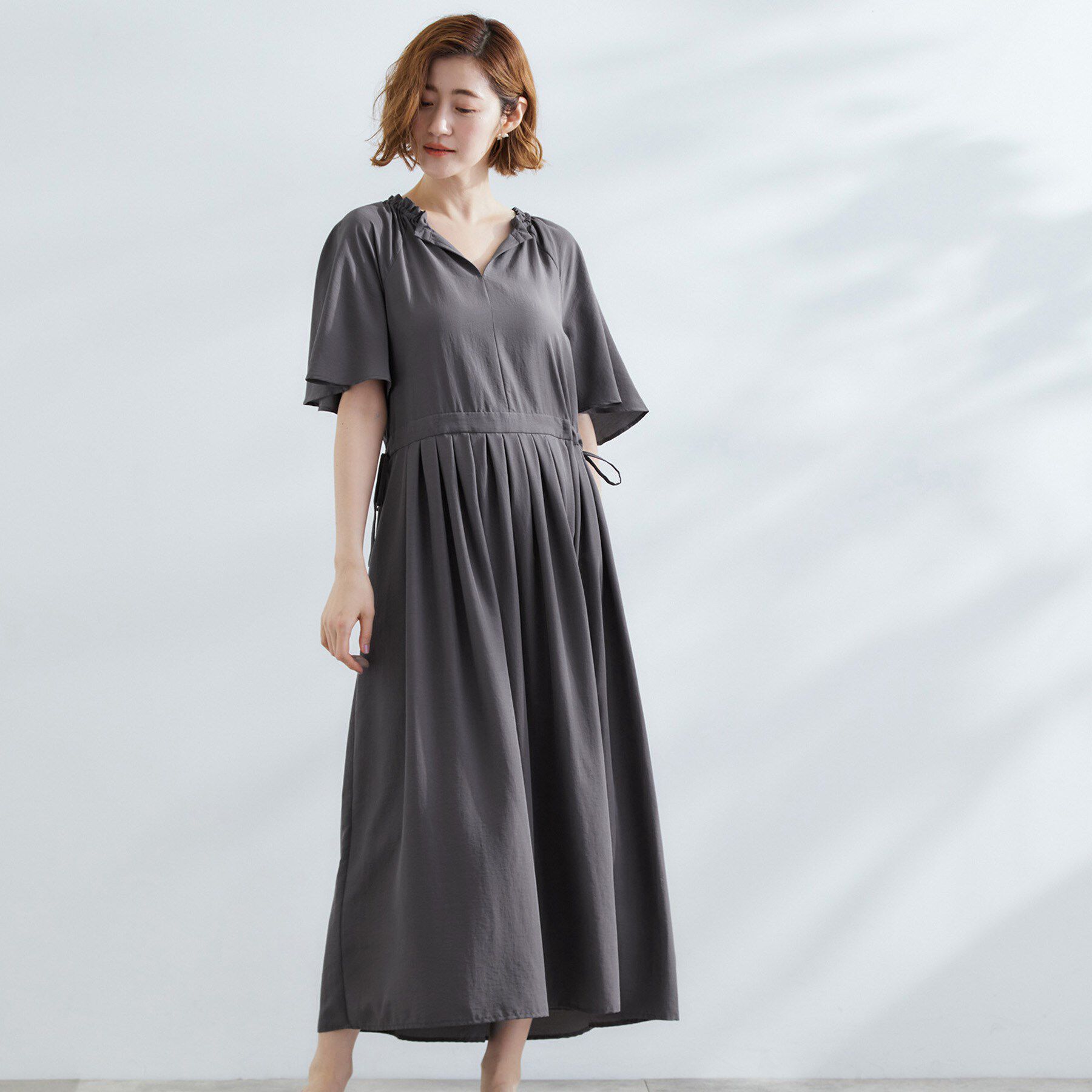 grove「【晴れの日も雨の日も】撥水エアリーフレアスリーブワンピース」|ワンピース|スミクロ(014)