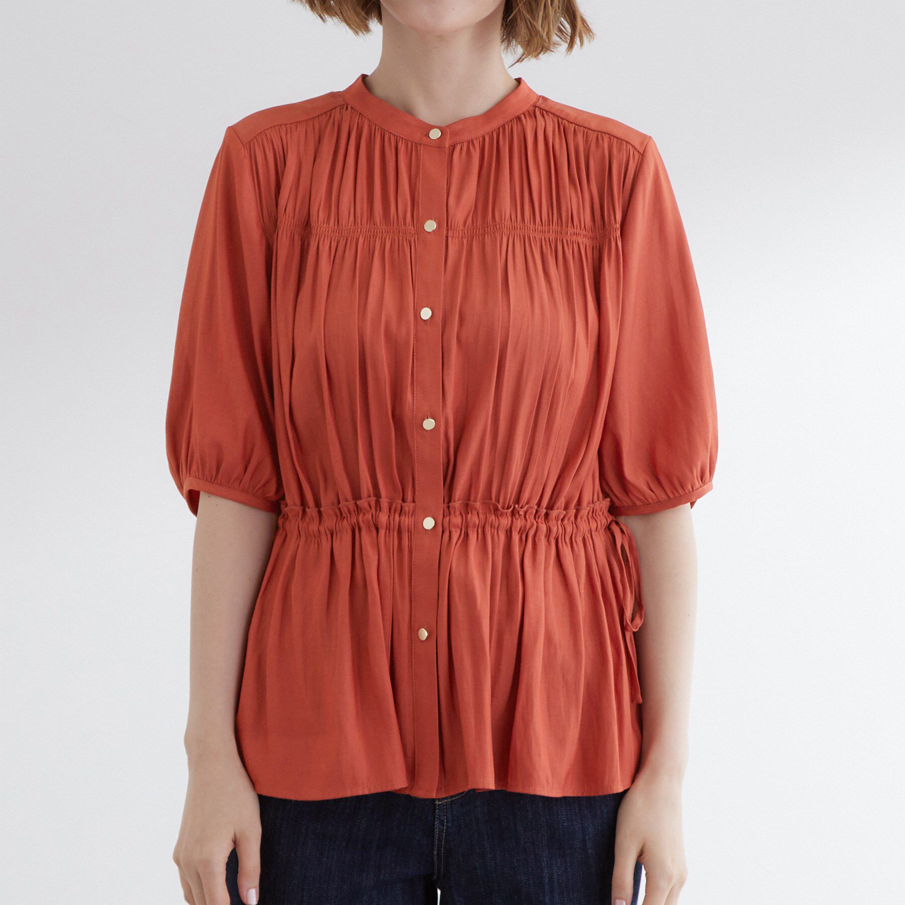 grove「【二の腕/体型カバー】メリハリシルエットが叶うシャーリングブラウス」|シャツ・ブラウス|