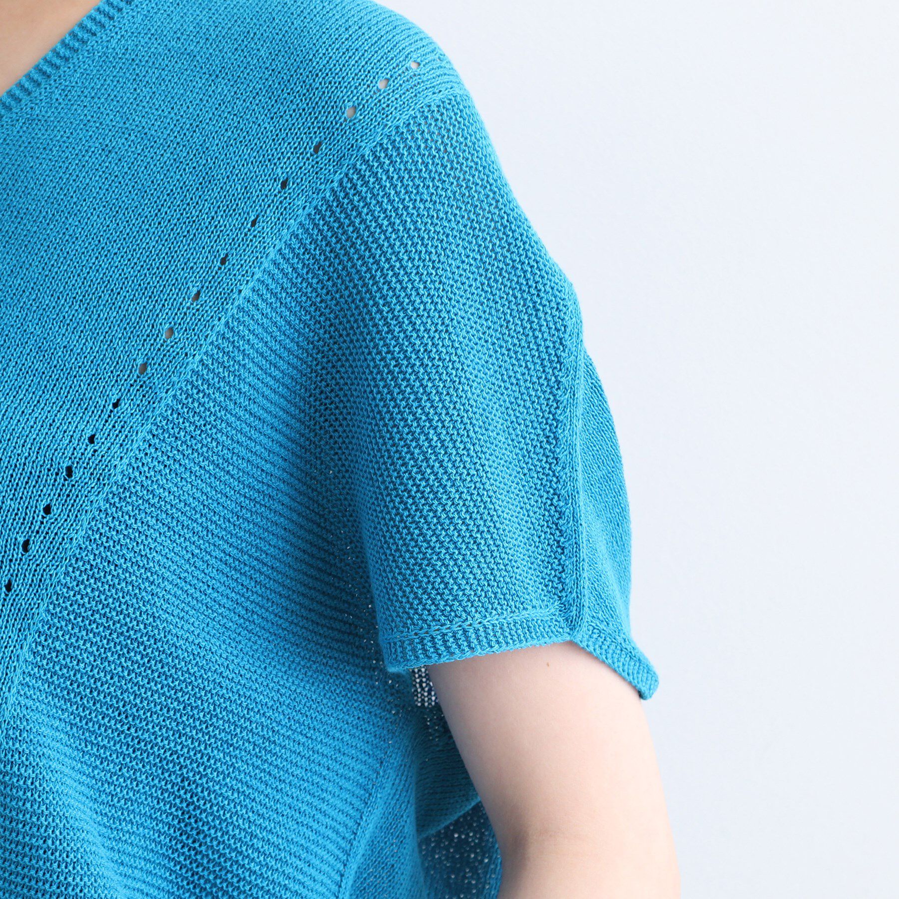 INDIVI「【洗える／サマーニット】無縫製ペーパーヤーンアシメ編地ニット」|ニット・セーター|