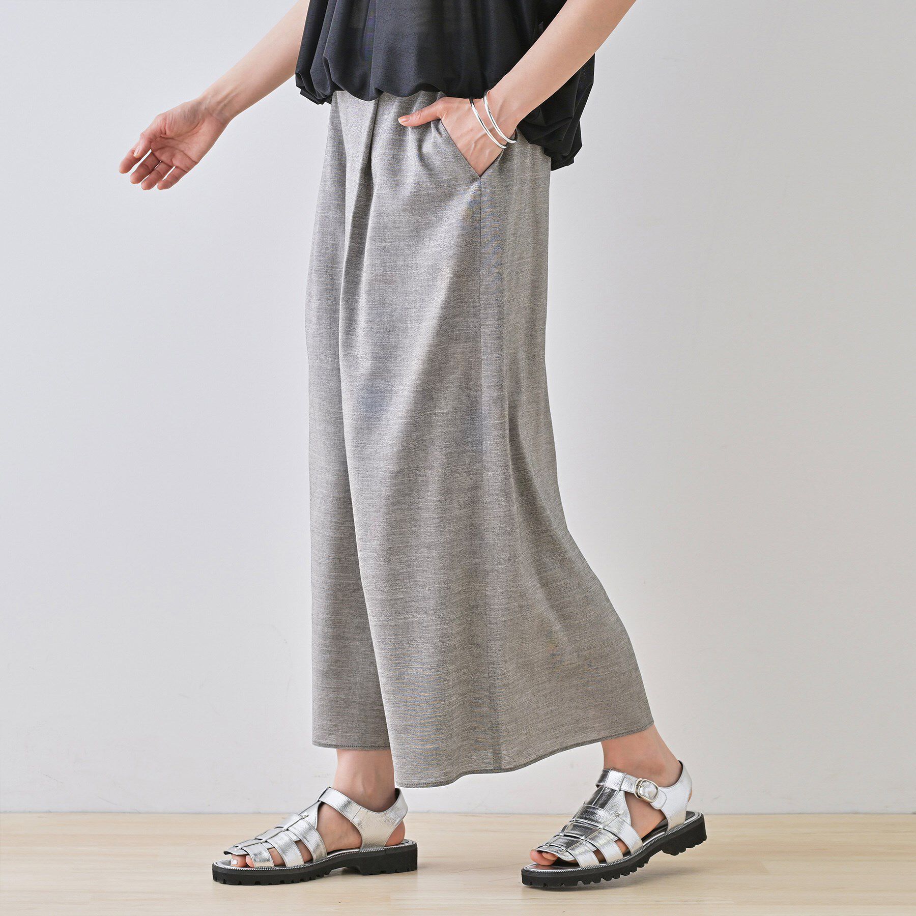 INDIVI「【洗える／清涼感◎】ワイドフレアパンツ／スカーチョ」|その他|